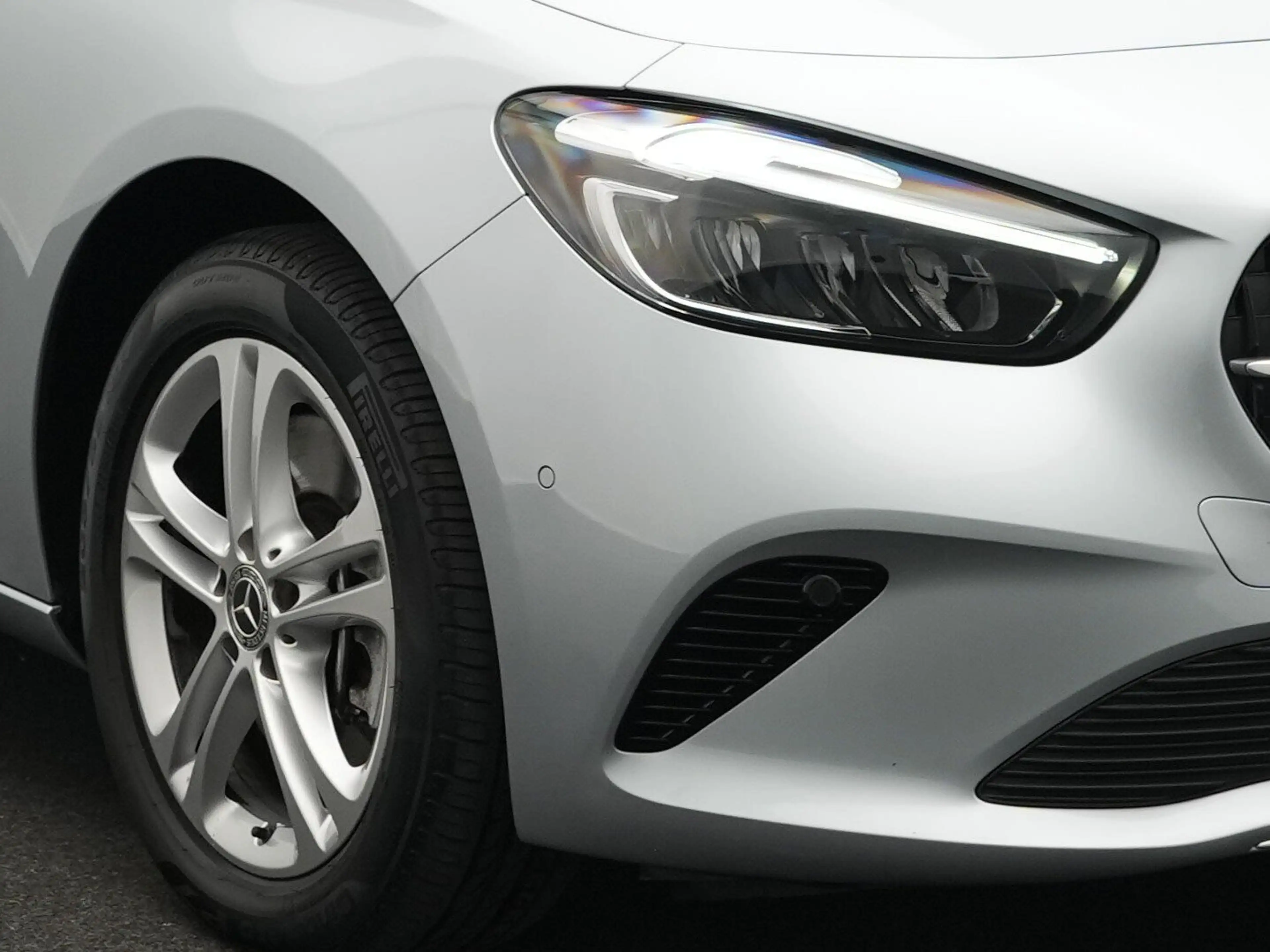 Mercedes-Benz B 250 B 250 e Progressive LED+Kamera+Keyless+AHK Navi — photo 9