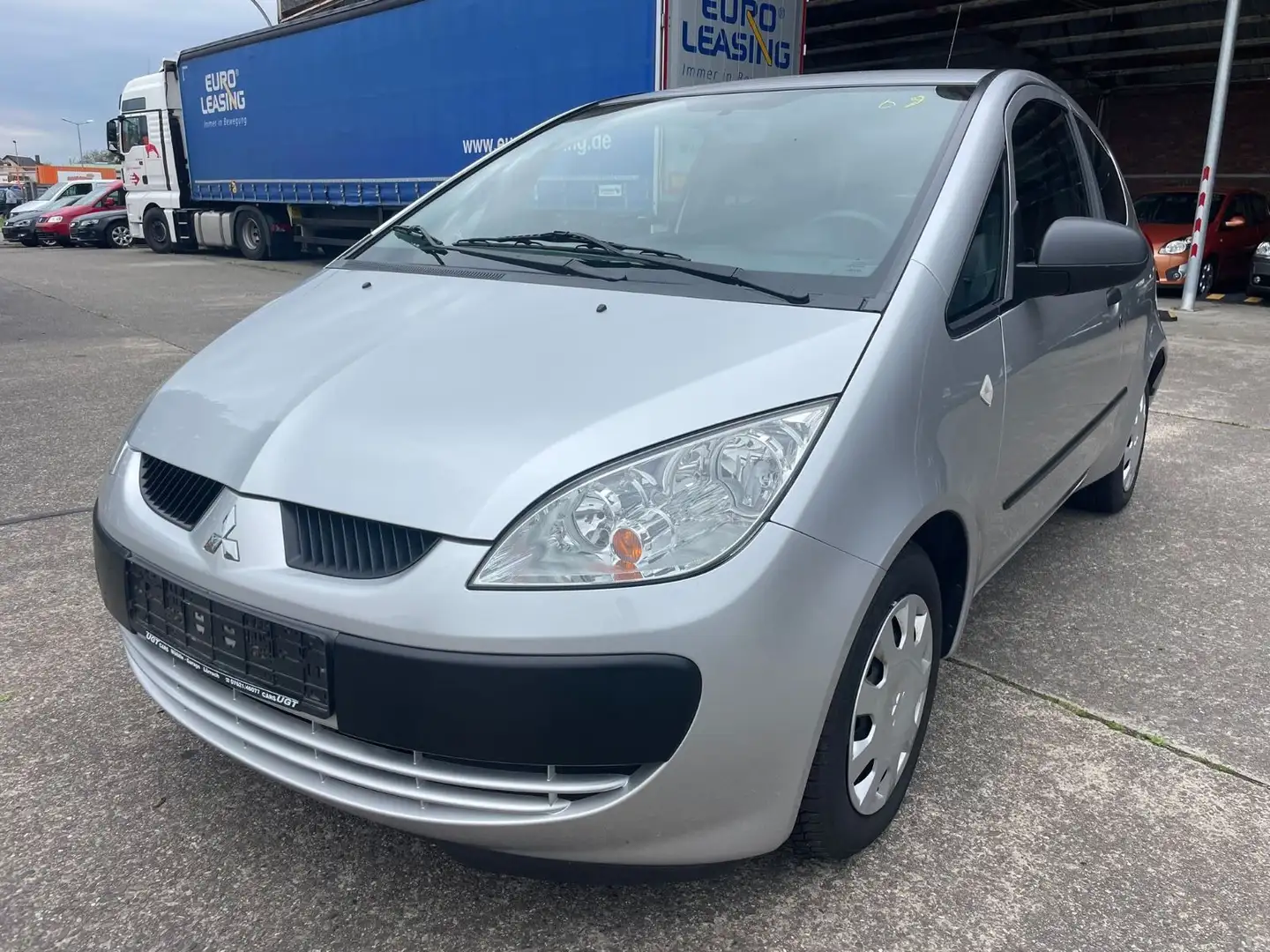 Mitsubishi Colt CZ3 Lim. 3-trg. 1.1 Inform/KLIMA Silber - 1