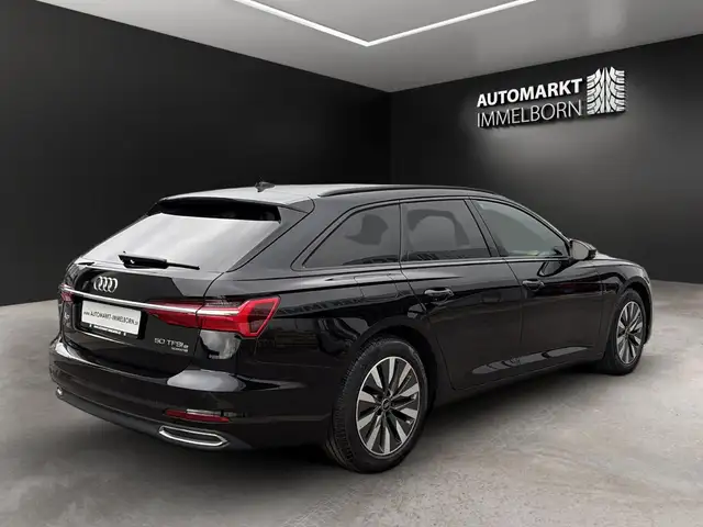 Audi A6 view 6