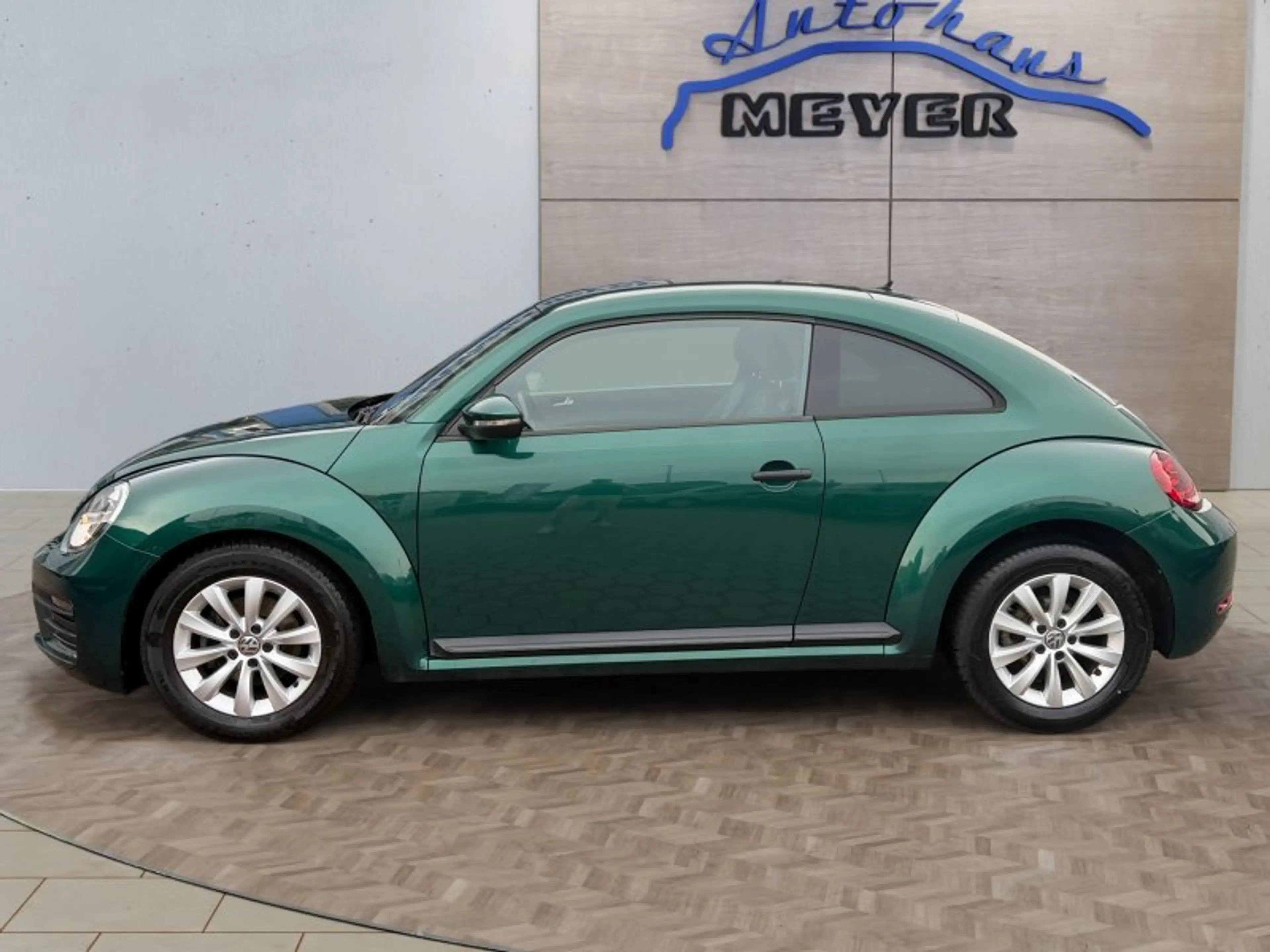 Volkswagen Beetle 1.2TSI DSG SHZ/Stdhzg./Tempomat — photo 2