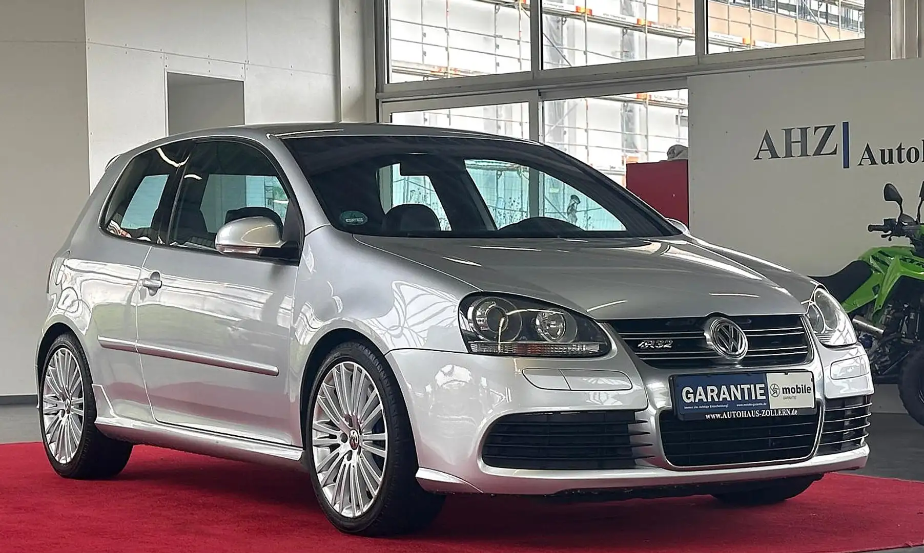 Volkswagen Golf R32 DSG NAVILEDER XENON Silber - 1