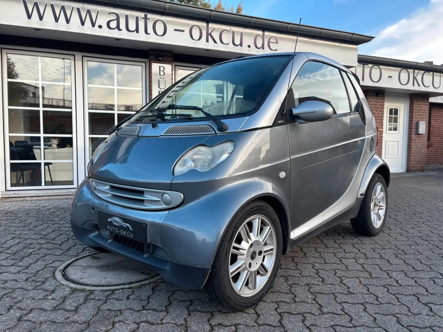 smart forTwo passion 40kW /Cabrio /HU:09/26 Grau - 1