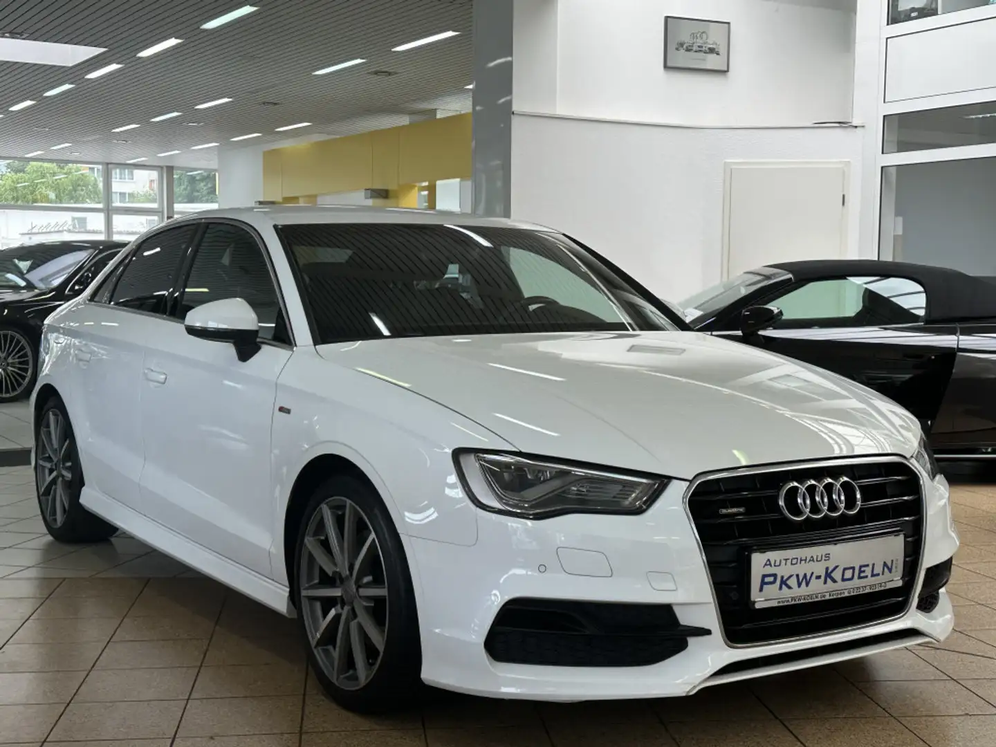 Audi A3 2.0 TDi DSG Qu. S-LiNE *LEDER*NAVi*LED*B&O* Weiß - 2