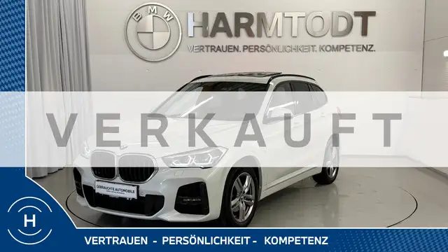 BMW X1 sDrive18i *M-Sport / Panorama / Navi / LED*