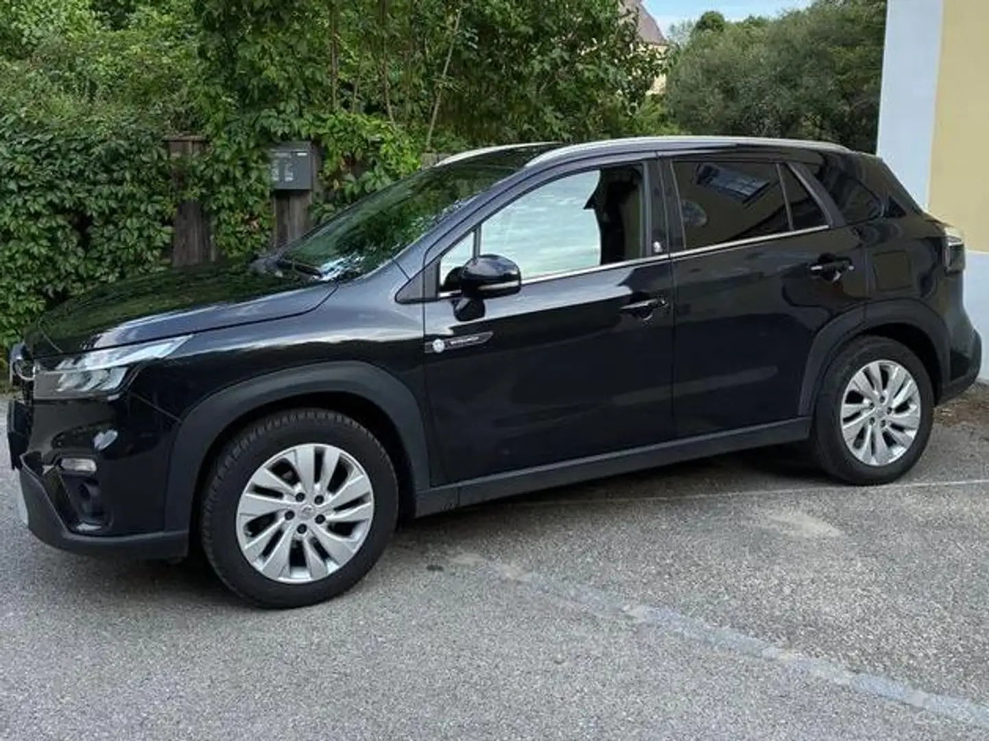 Suzuki S-Cross S-Cross 1,4 DITC Hybrid shine Aut. shine Schwarz - 2
