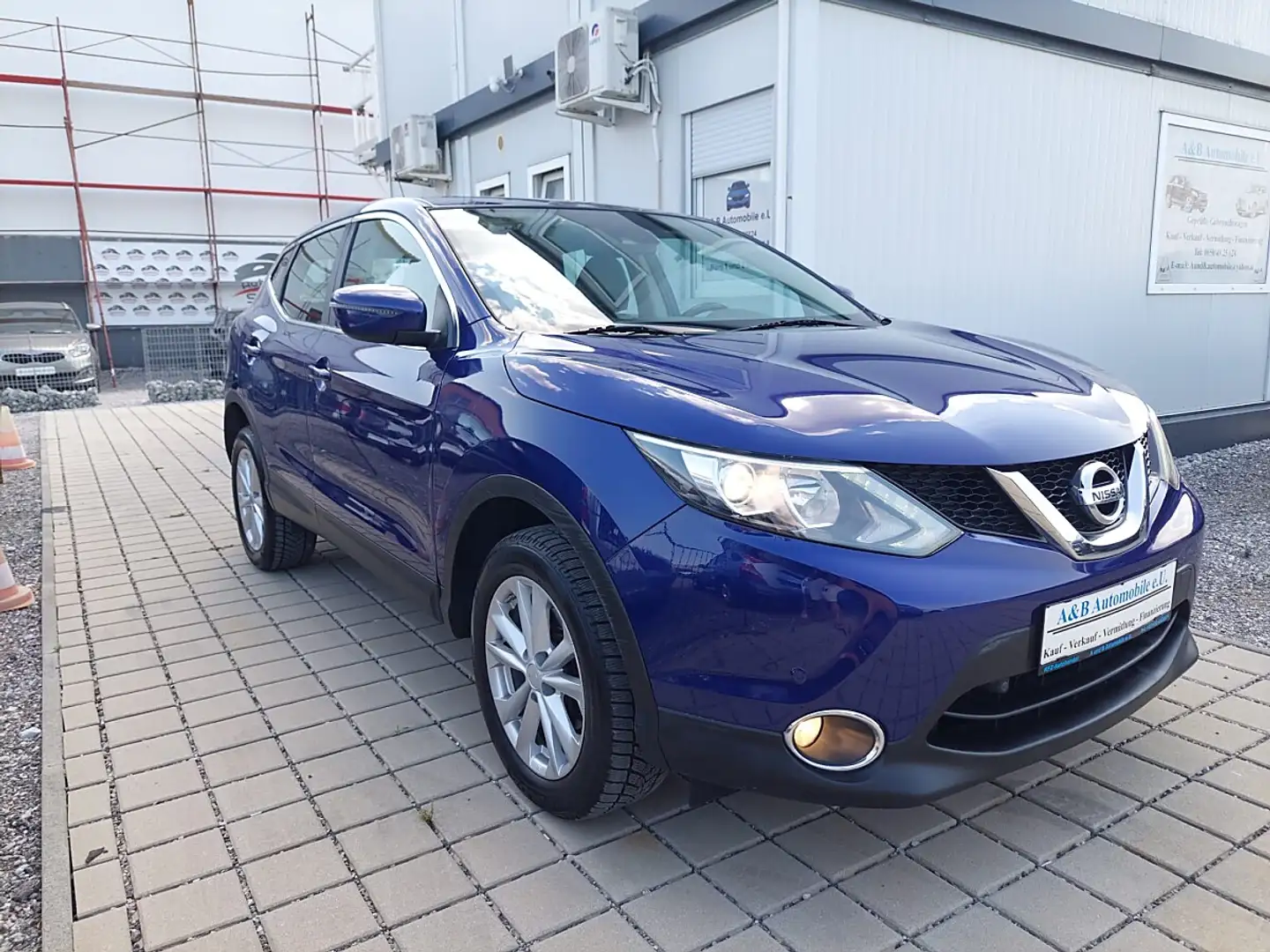 Nissan Qashqai 1,6 dCi Acenta 4x4 Erster Besitz Violett - 1