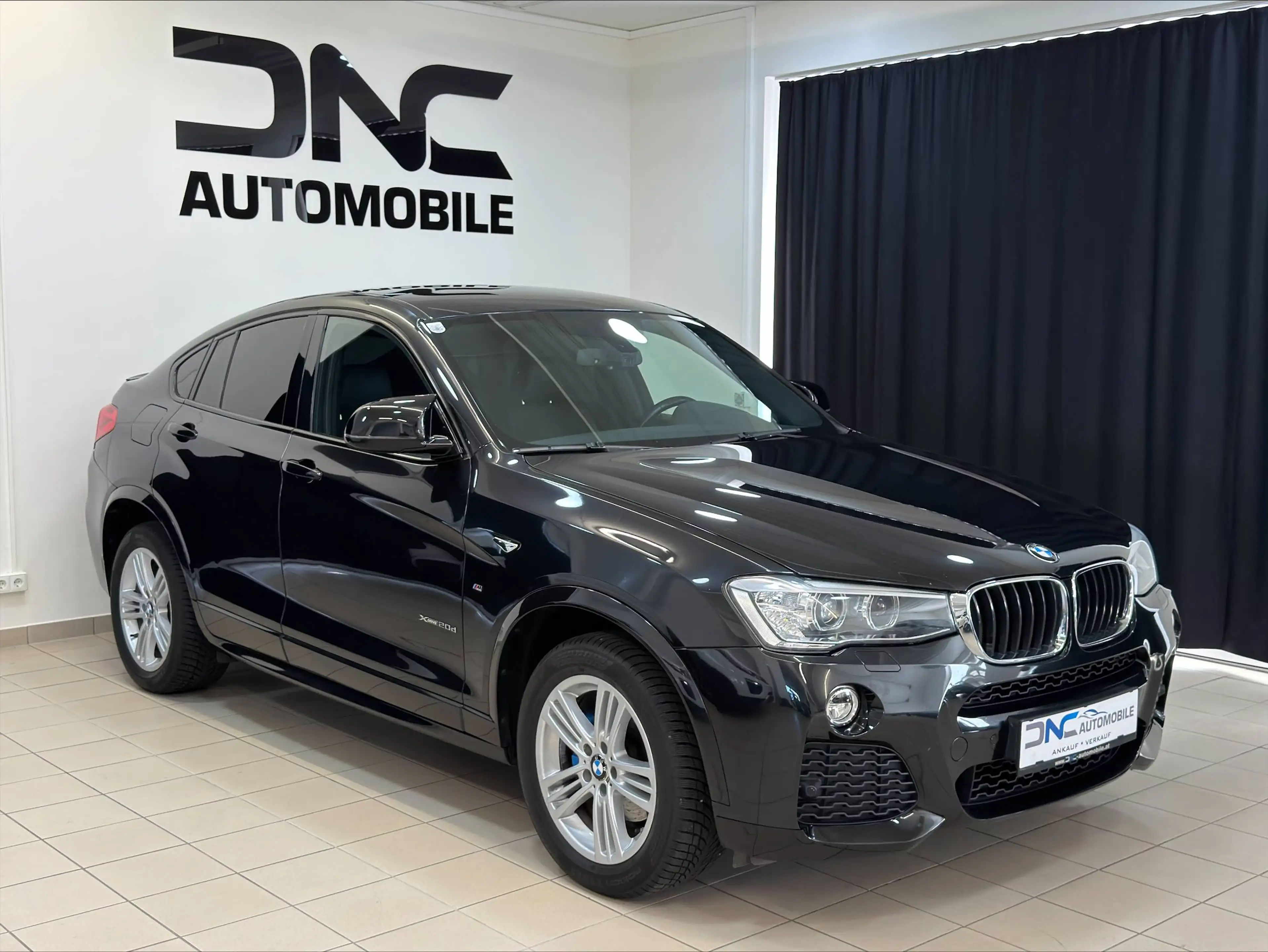 BMW X4 xDrive 20d Aut. M-Paket*AHK*SHZ*