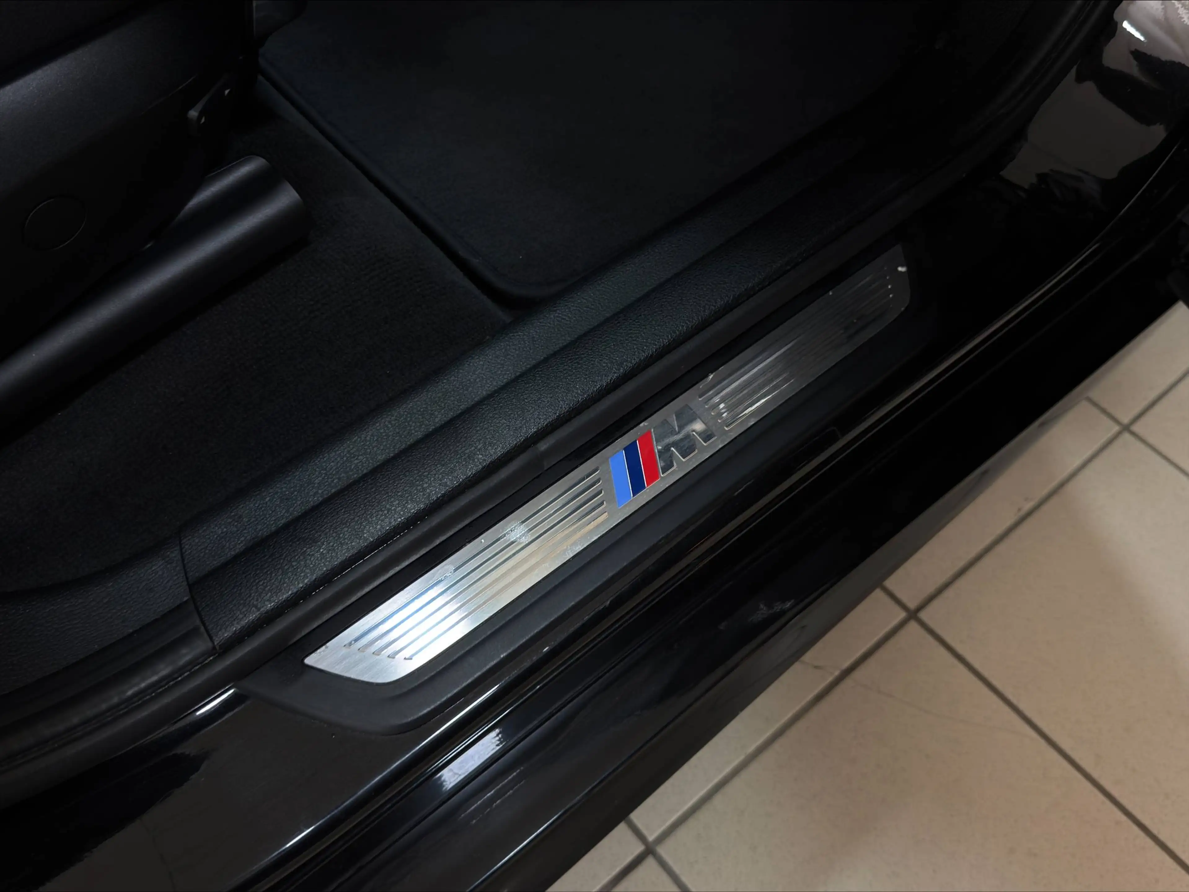 BMW X4 xDrive 20d Aut. M-Paket*AHK*SHZ* — photo 12