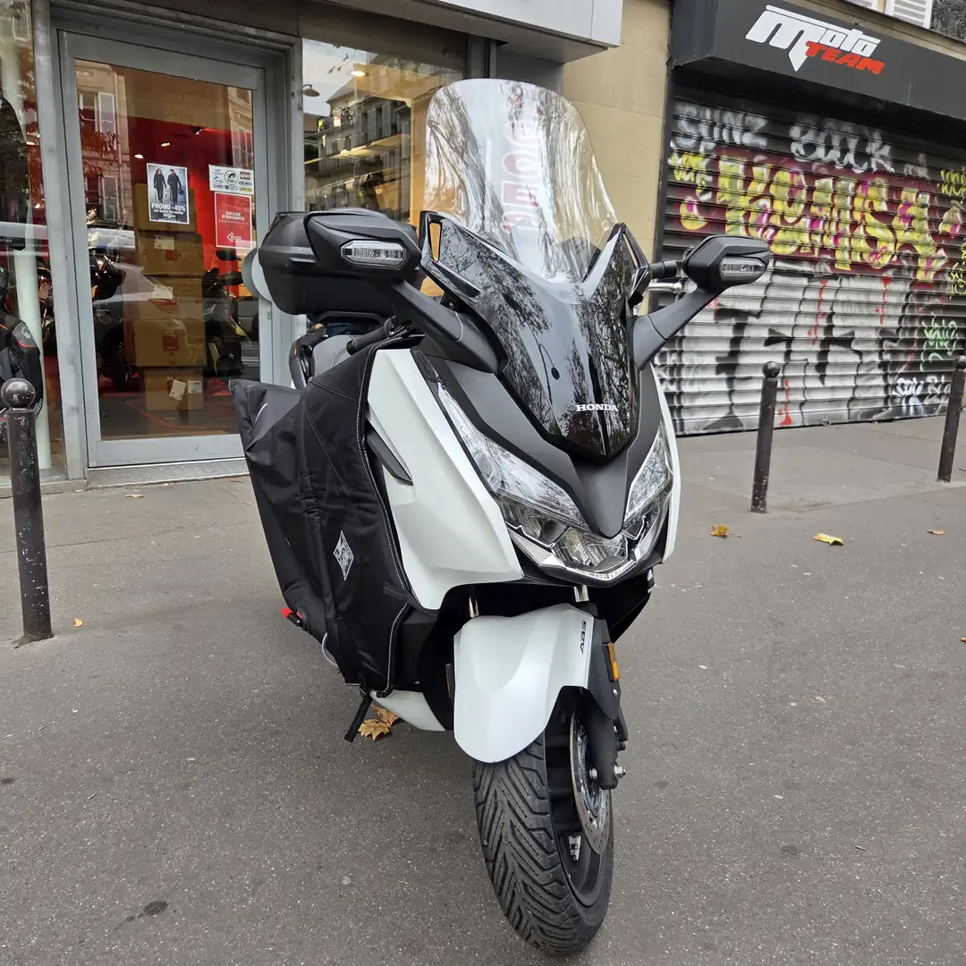 Honda Forza 125 Blanc - 1