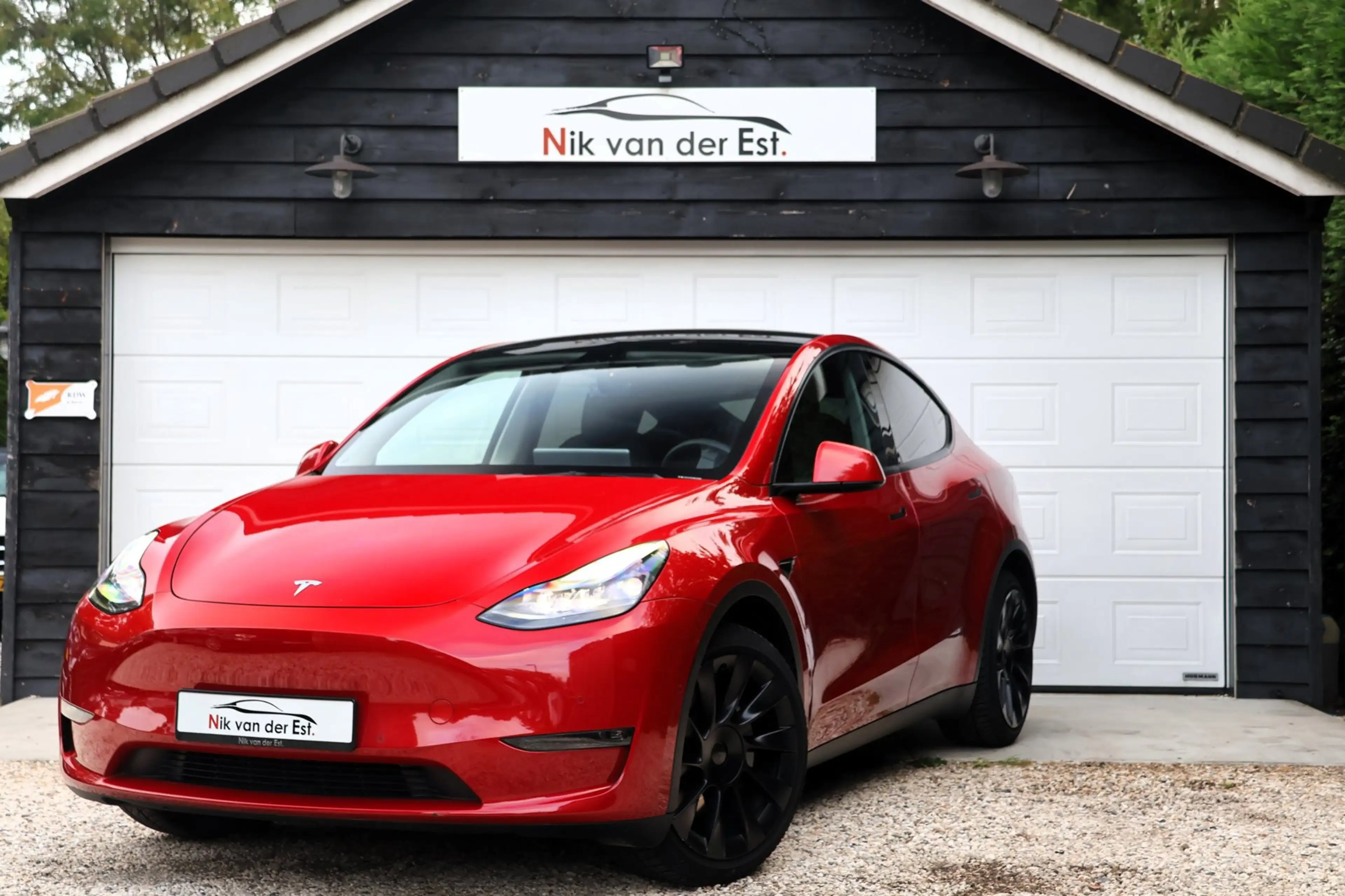 Tesla Model Y Long Range AWD