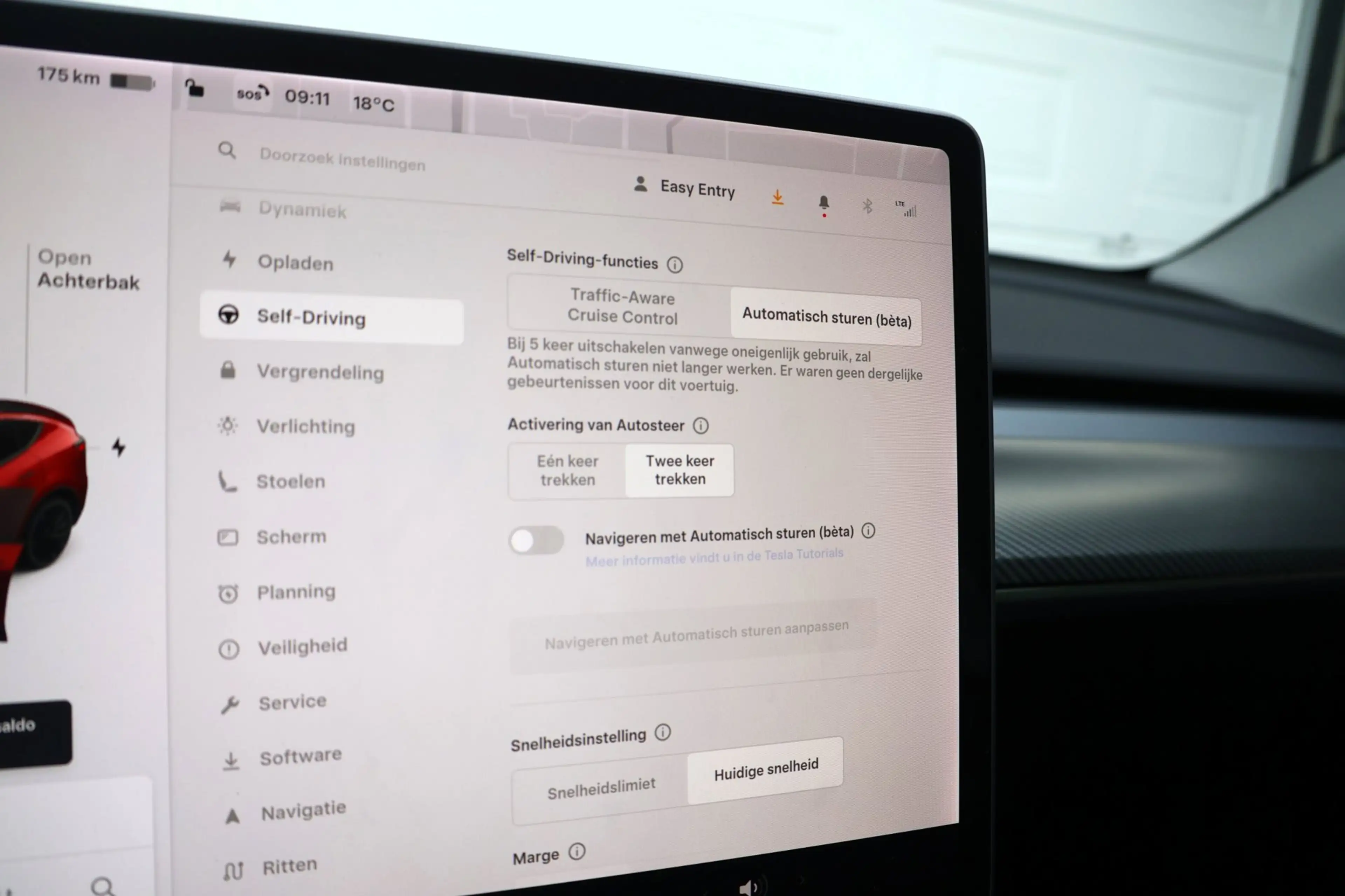 Tesla Model Y Long Range AWD — photo 16