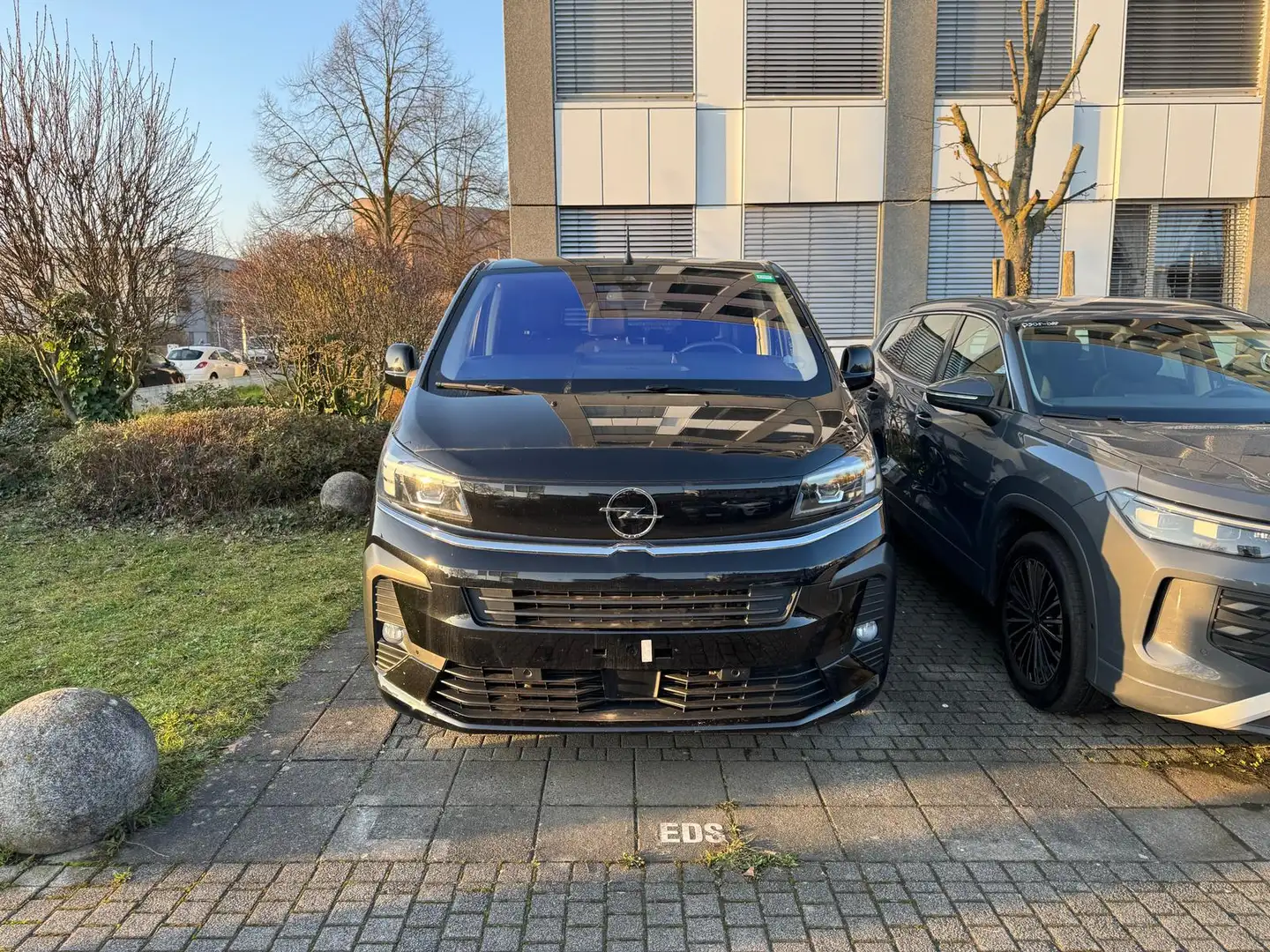 Opel Zafira XL 2.0 AT*9Sitz*L3*Navi*Kamera*Shz*Keyles Noir - 1