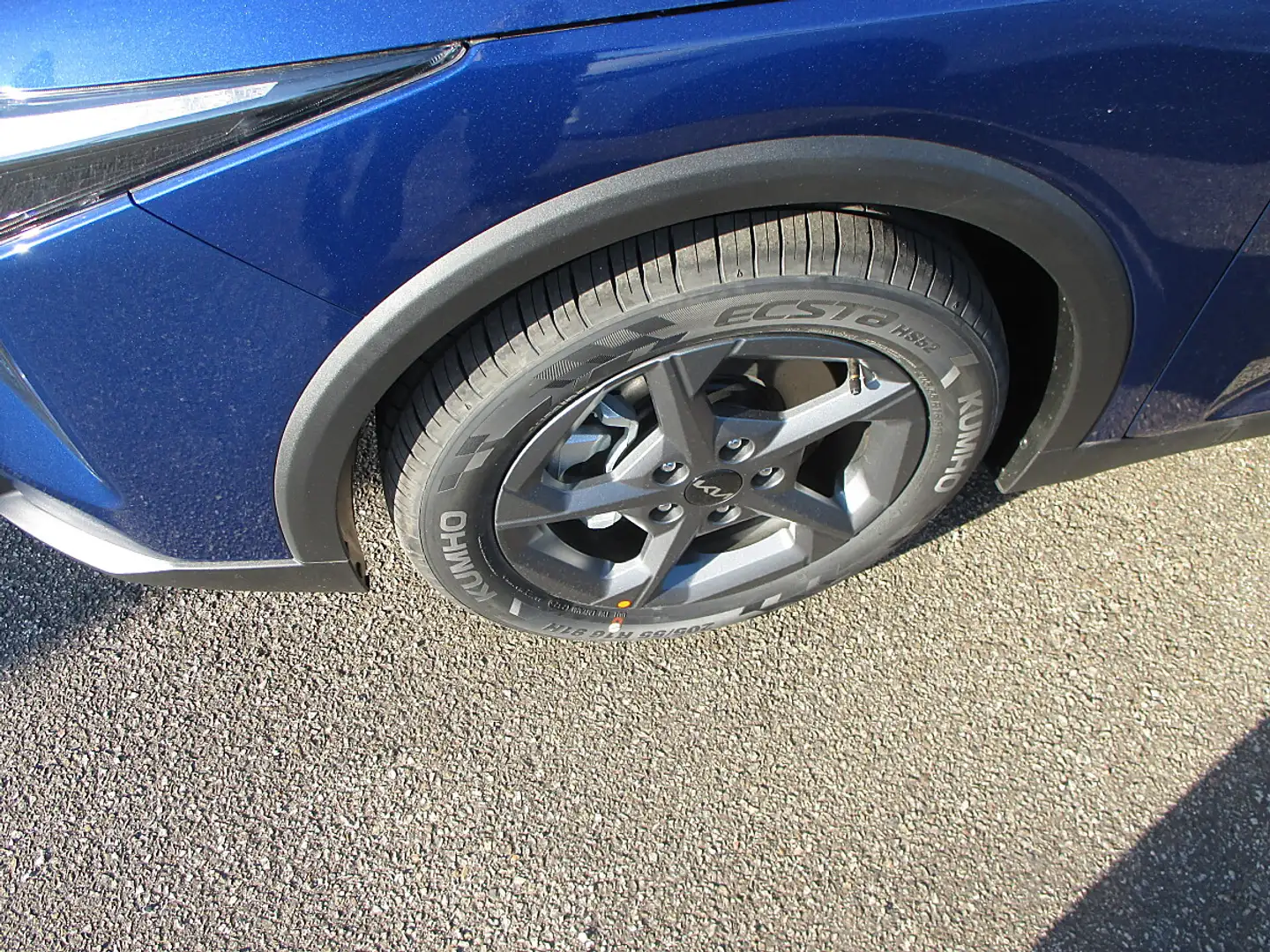 Kia K4 1,0 TGDI 48V Silber Blau - 2