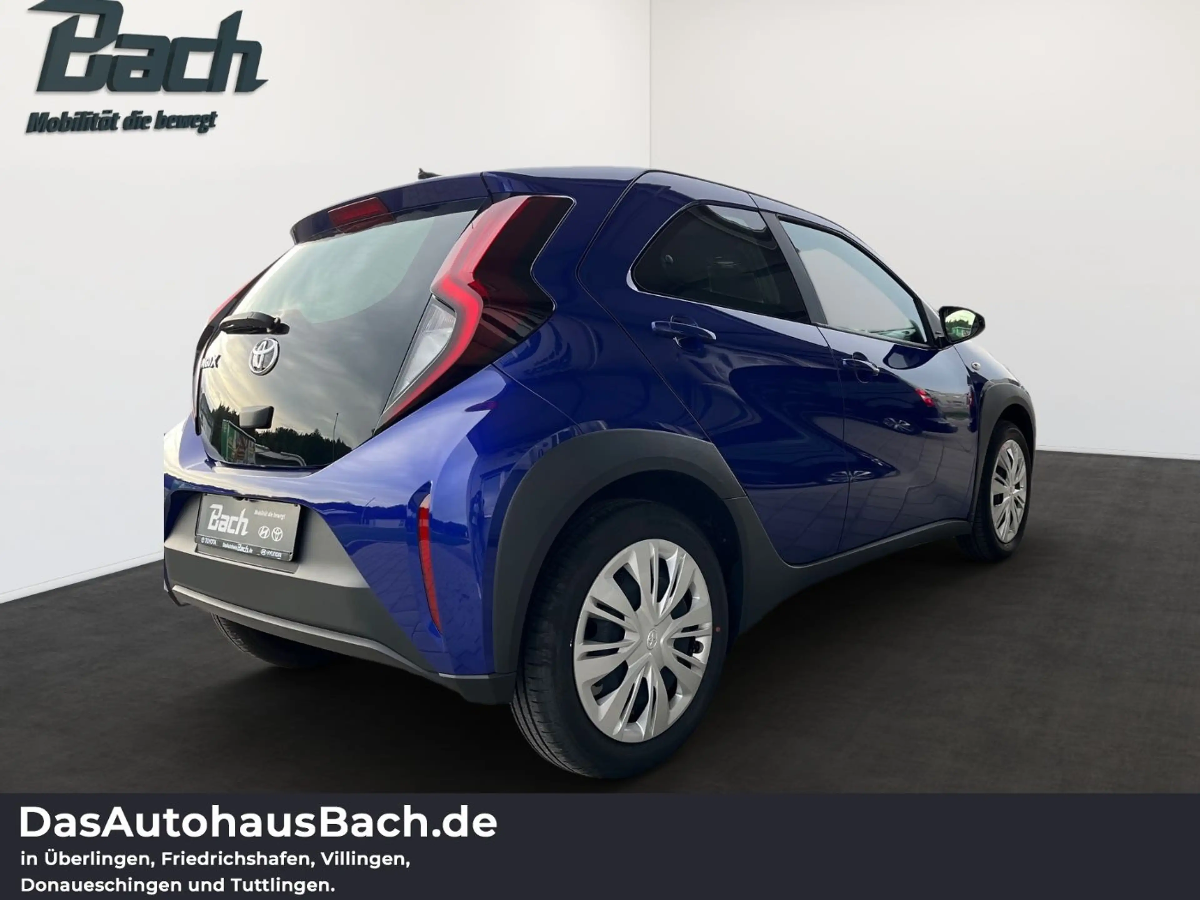 Toyota Aygo X 1.0 l Play 5 M/T — photo 3