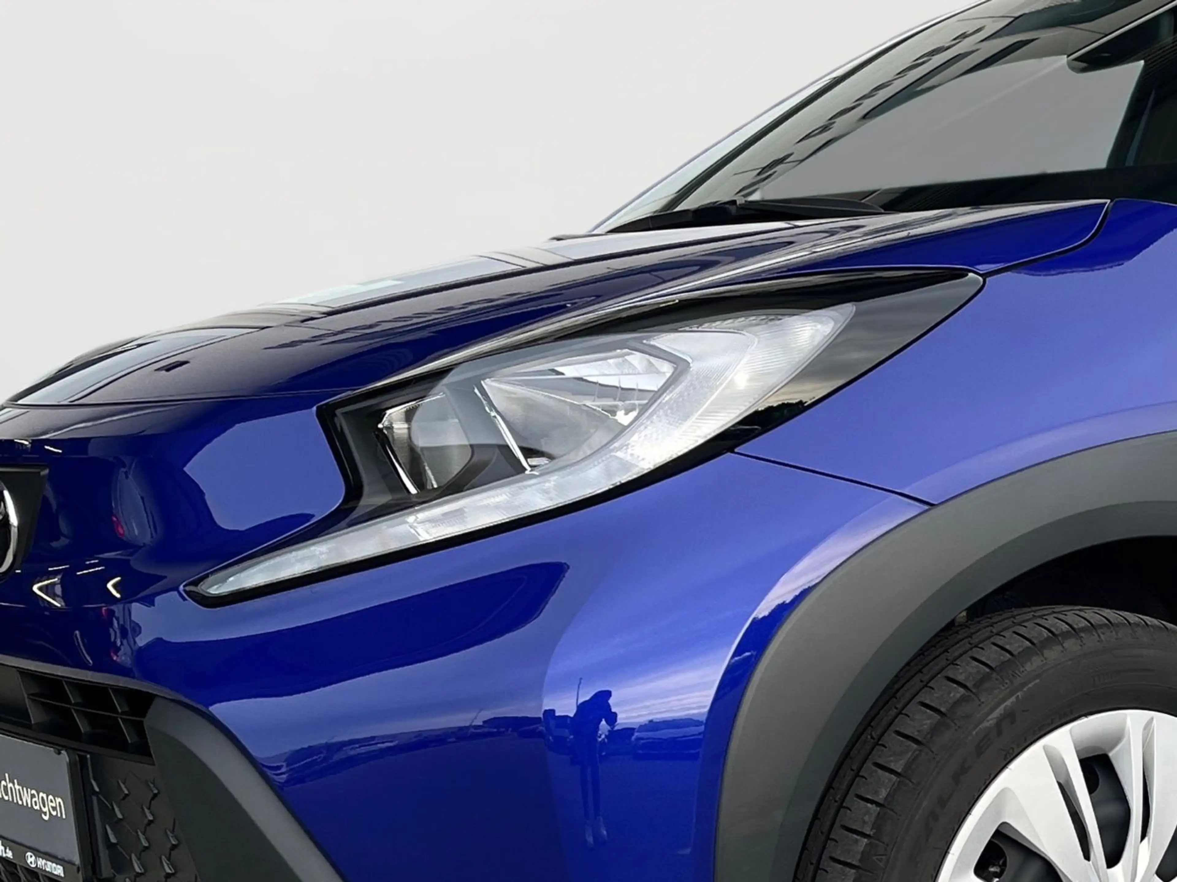Toyota Aygo X 1.0 l Play 5 M/T — photo 5