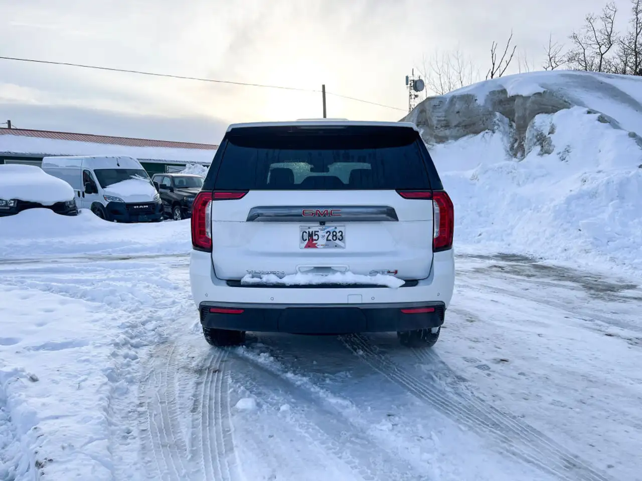 GMC Yukon снимка GMC Yukon