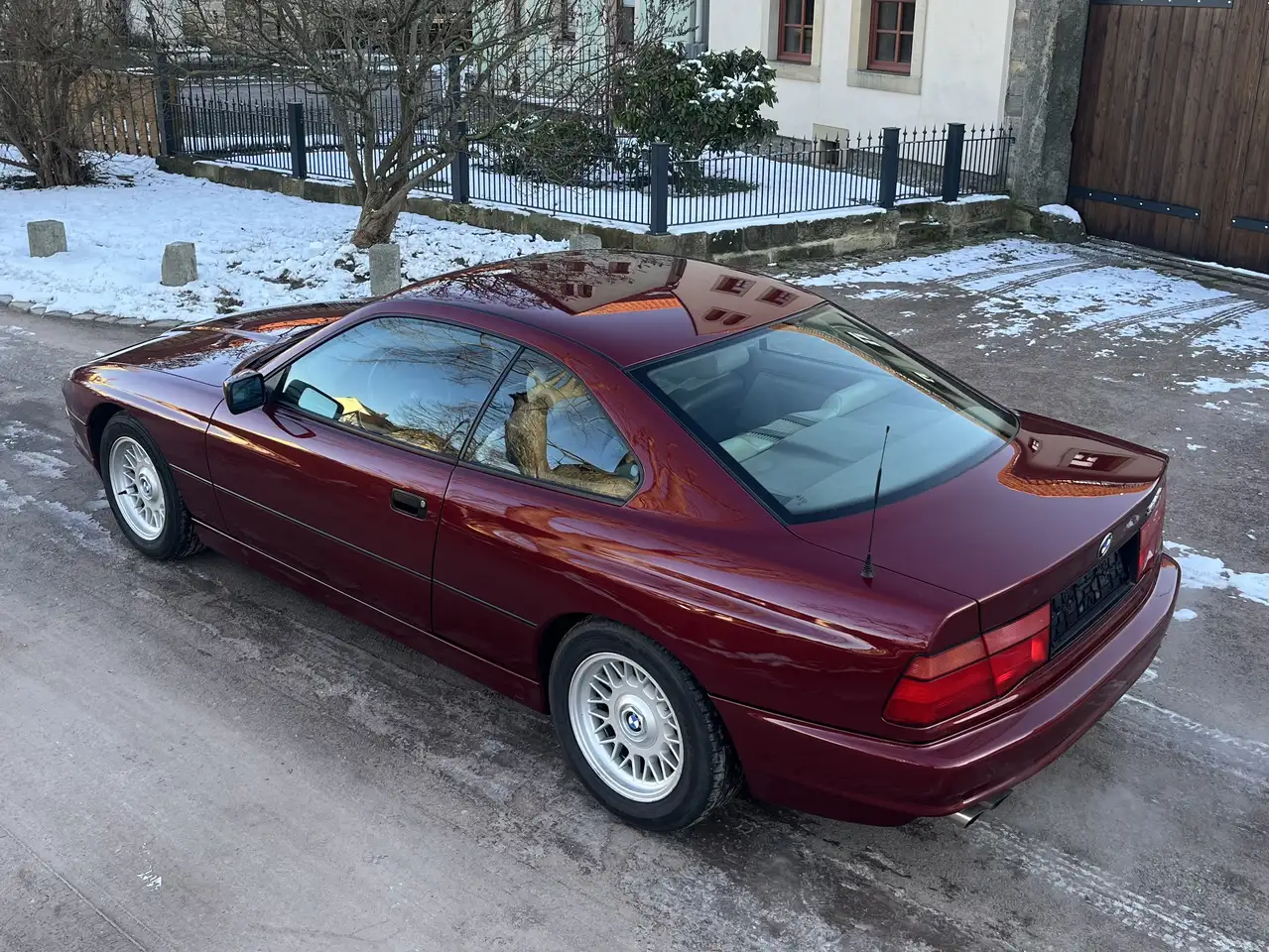BMW 850