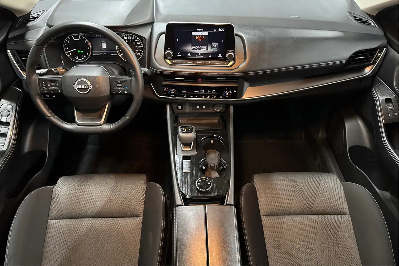 Nissan Rogue снимка Nissan Rogue