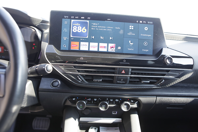 Citroen C5 X Shine Hybrid 225 e-EAT8 — photo 10