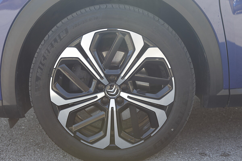 Citroen C5 X Shine Hybrid 225 e-EAT8 — photo 7