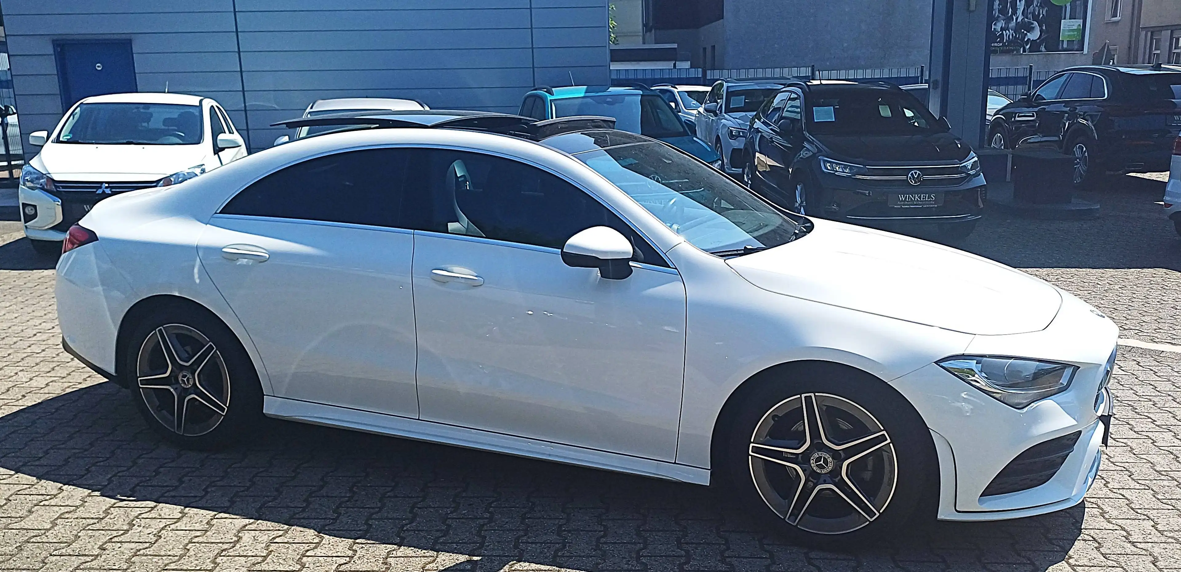Mercedes-Benz CLA 180 CLA Coupe 180 AMG-Klimaaut-Navi-Leder-Panorama-18" — photo 5