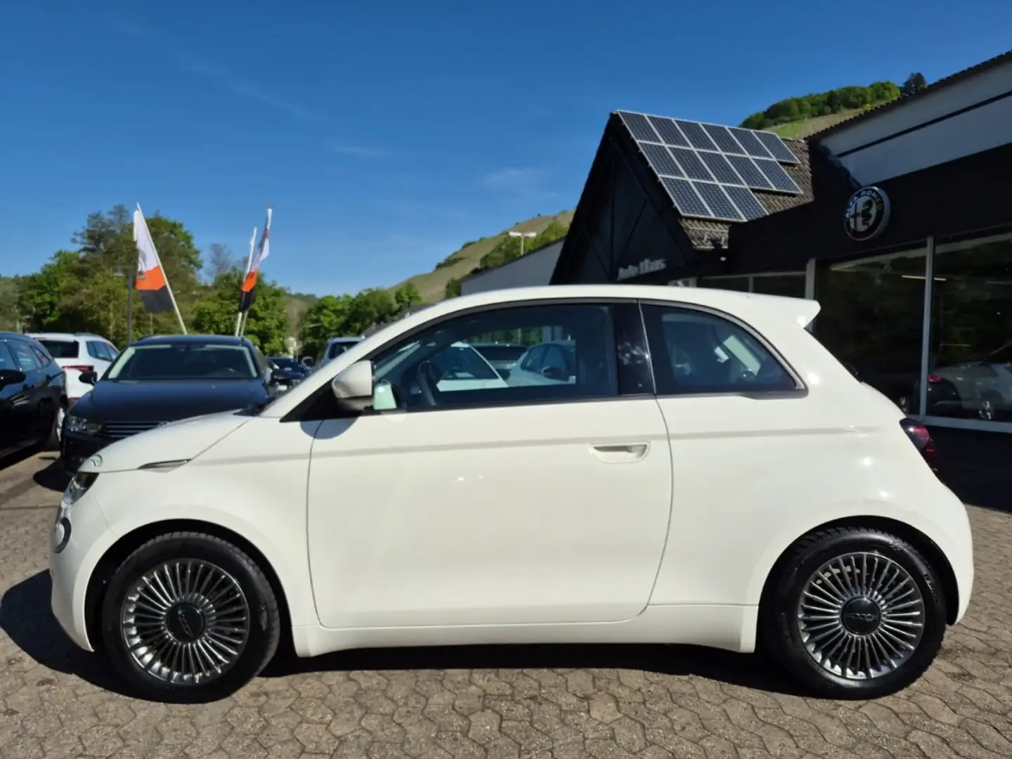 Fiat 500e Icon Sitzheizung Navi CarPlay Tempomat PDC Weiß - 2