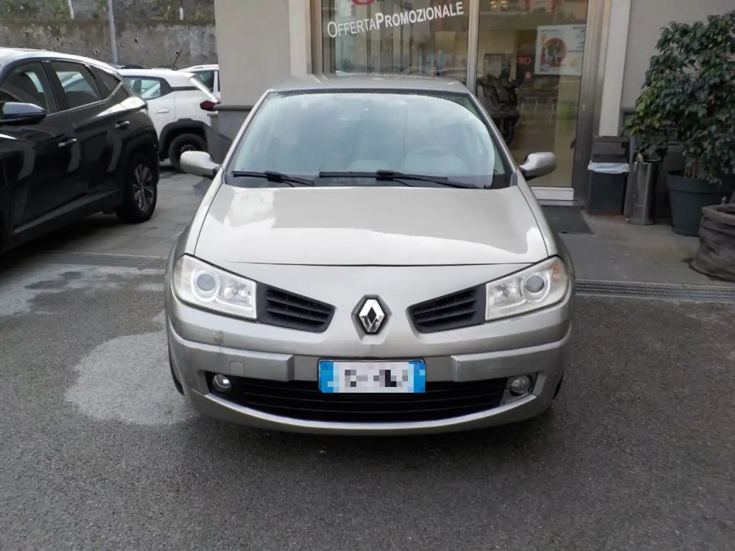 Renault Megane 1.6 benzina Grigio - 1
