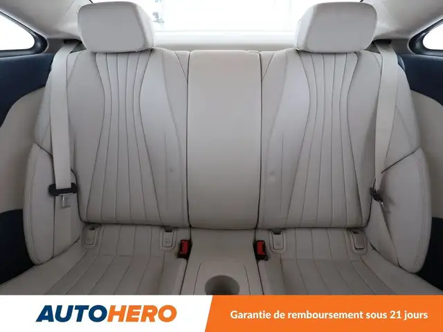Mercedes-Benz E-Class view 15