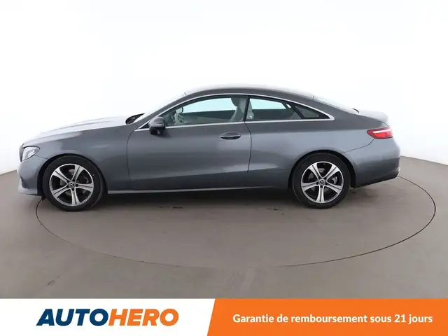 Mercedes-Benz E-Class view 3