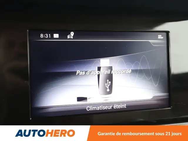 Mercedes-Benz E-Class view 21