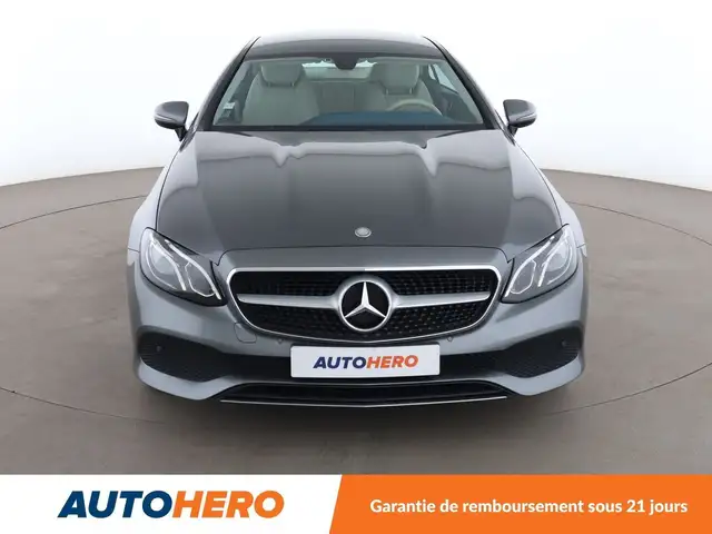 Mercedes-Benz E-Class view 9