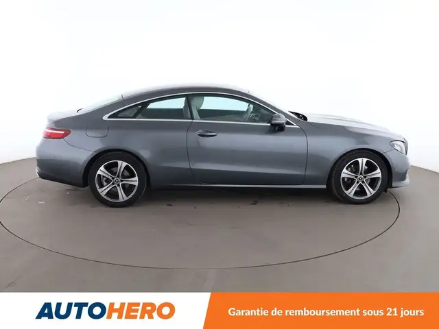 Mercedes-Benz E-Class view 7