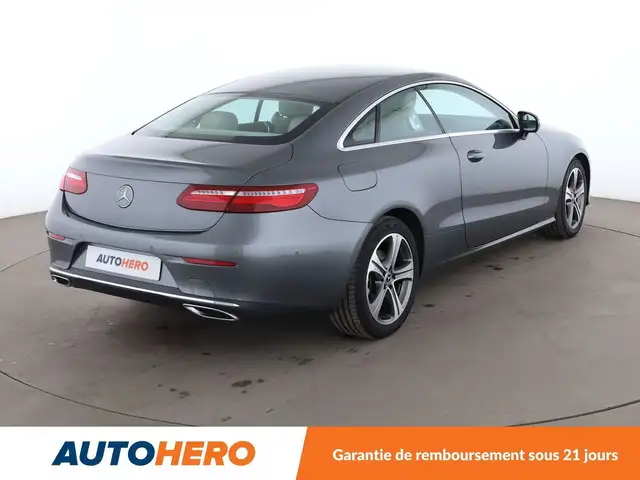 Mercedes-Benz E-Class view 6