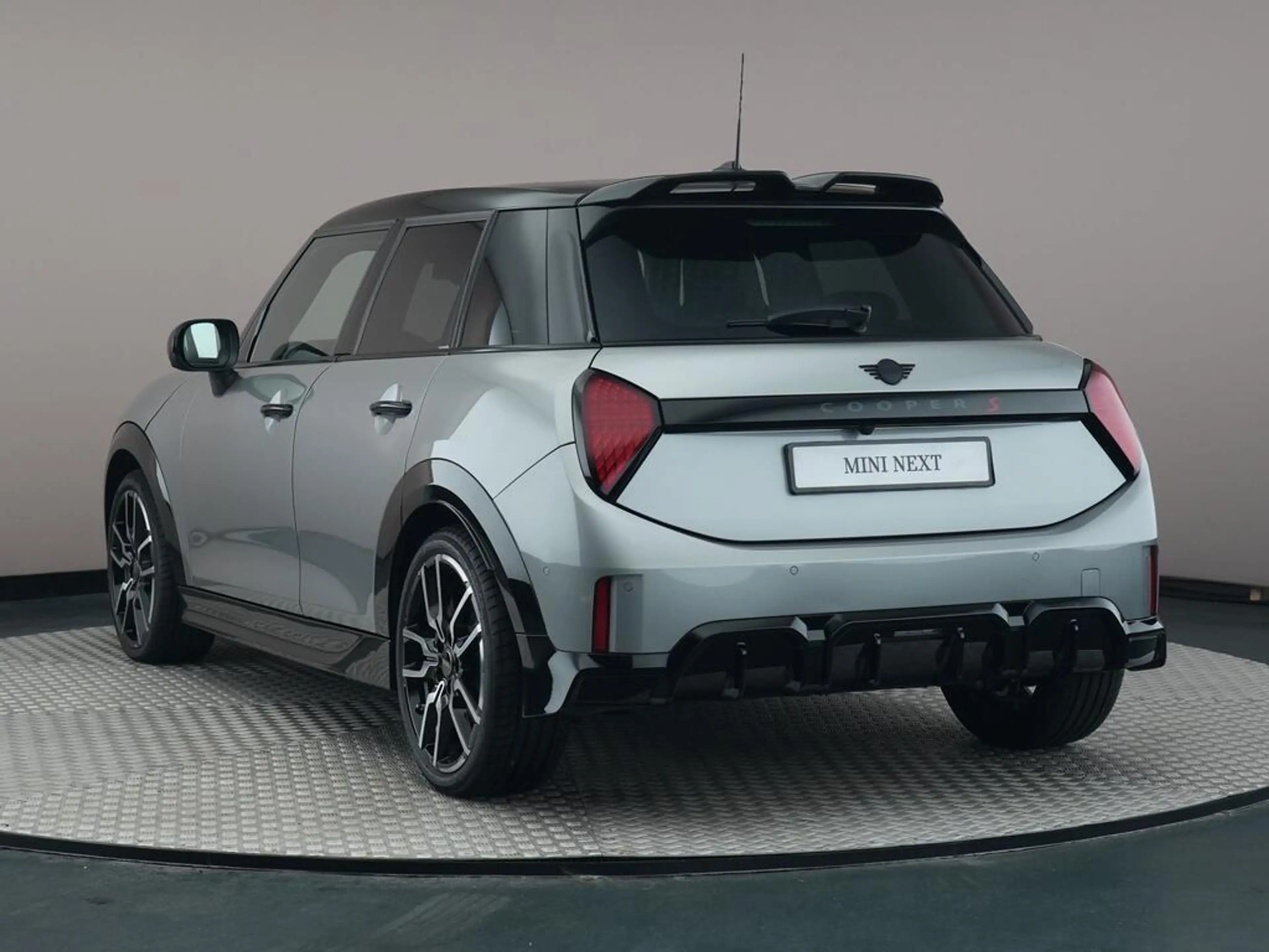 MINI Cooper S 5-Deurs 2.0 John Cooper Works XL — photo 11
