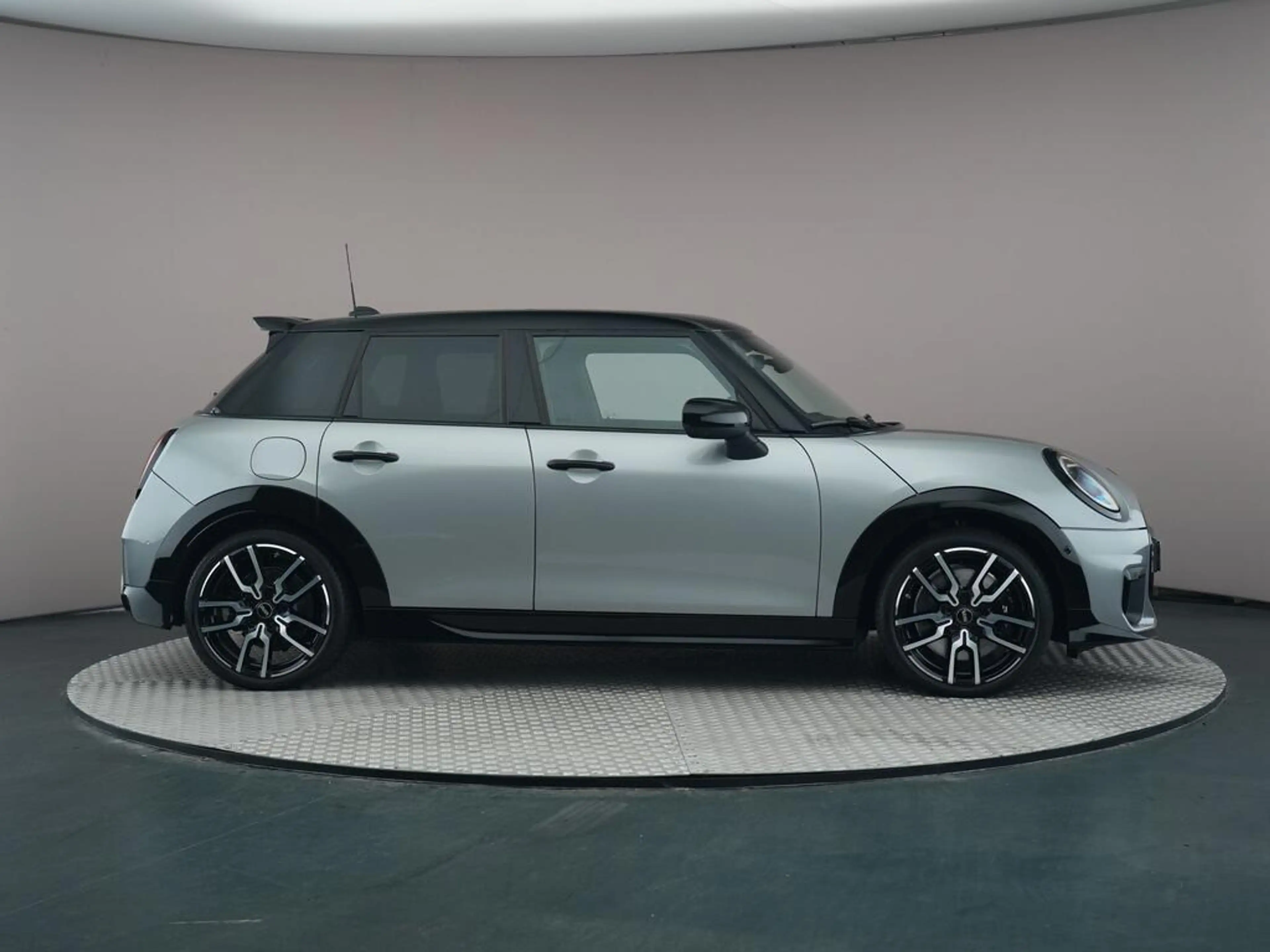 MINI Cooper S 5-Deurs 2.0 John Cooper Works XL — photo 7