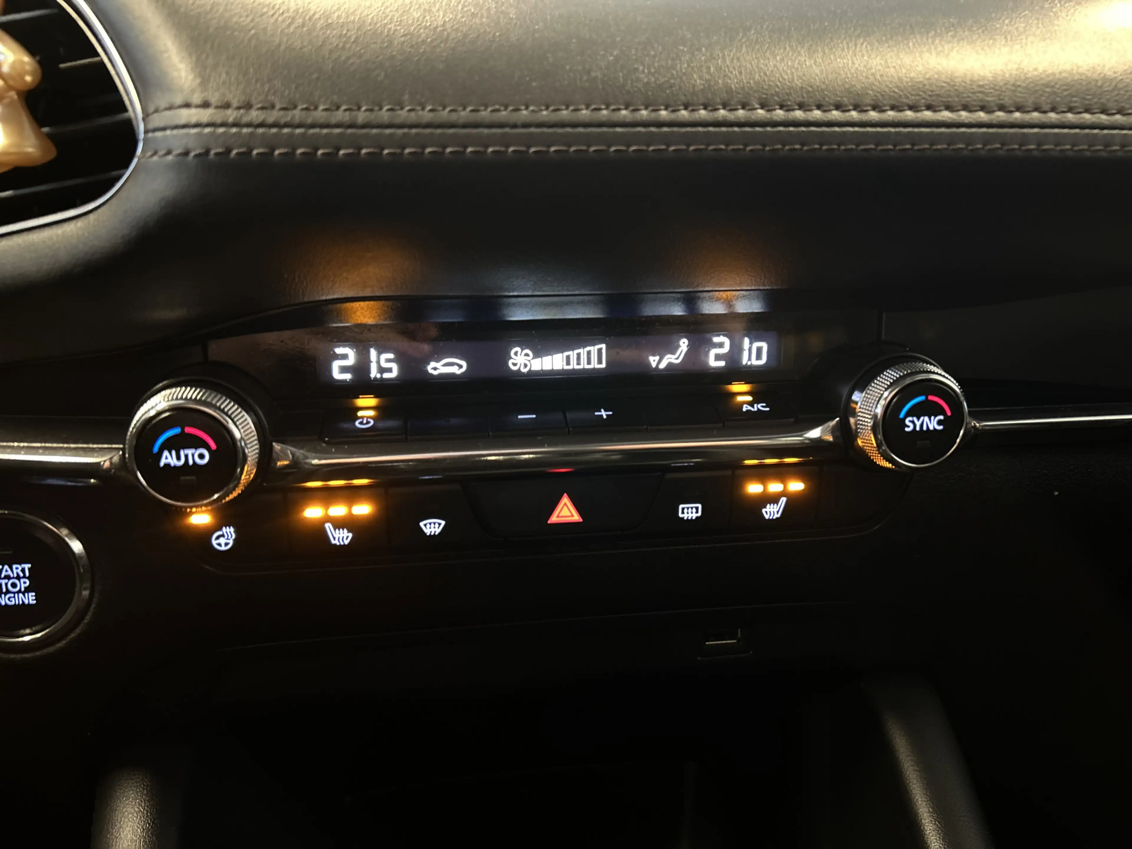 Mazda 3 2.0 e-SkyActiv-G M Hybrid 122 Luxury | Adaptieve c — photo 16