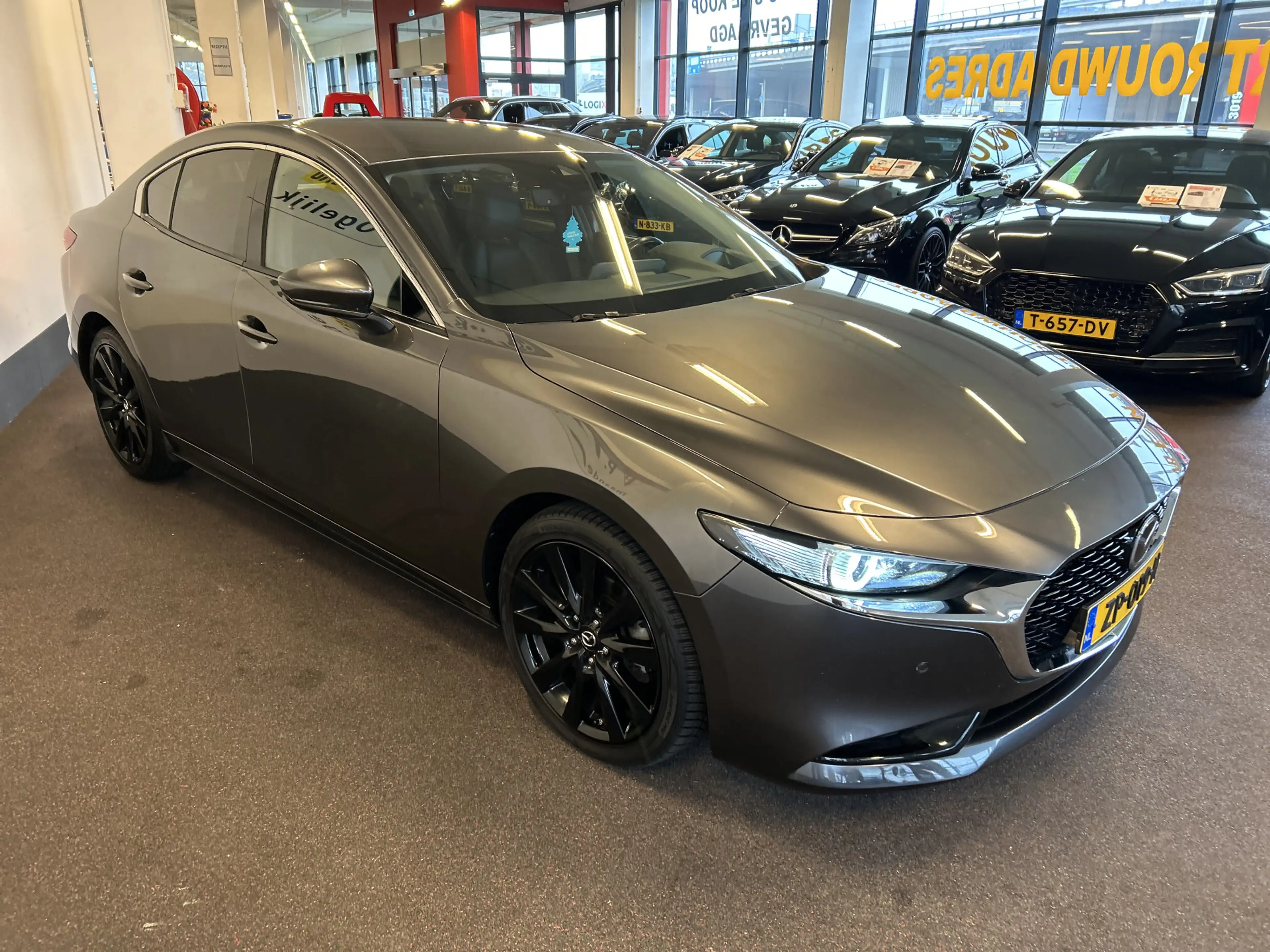 Mazda 3 2.0 e-SkyActiv-G M Hybrid 122 Luxury | Adaptieve c — photo 9
