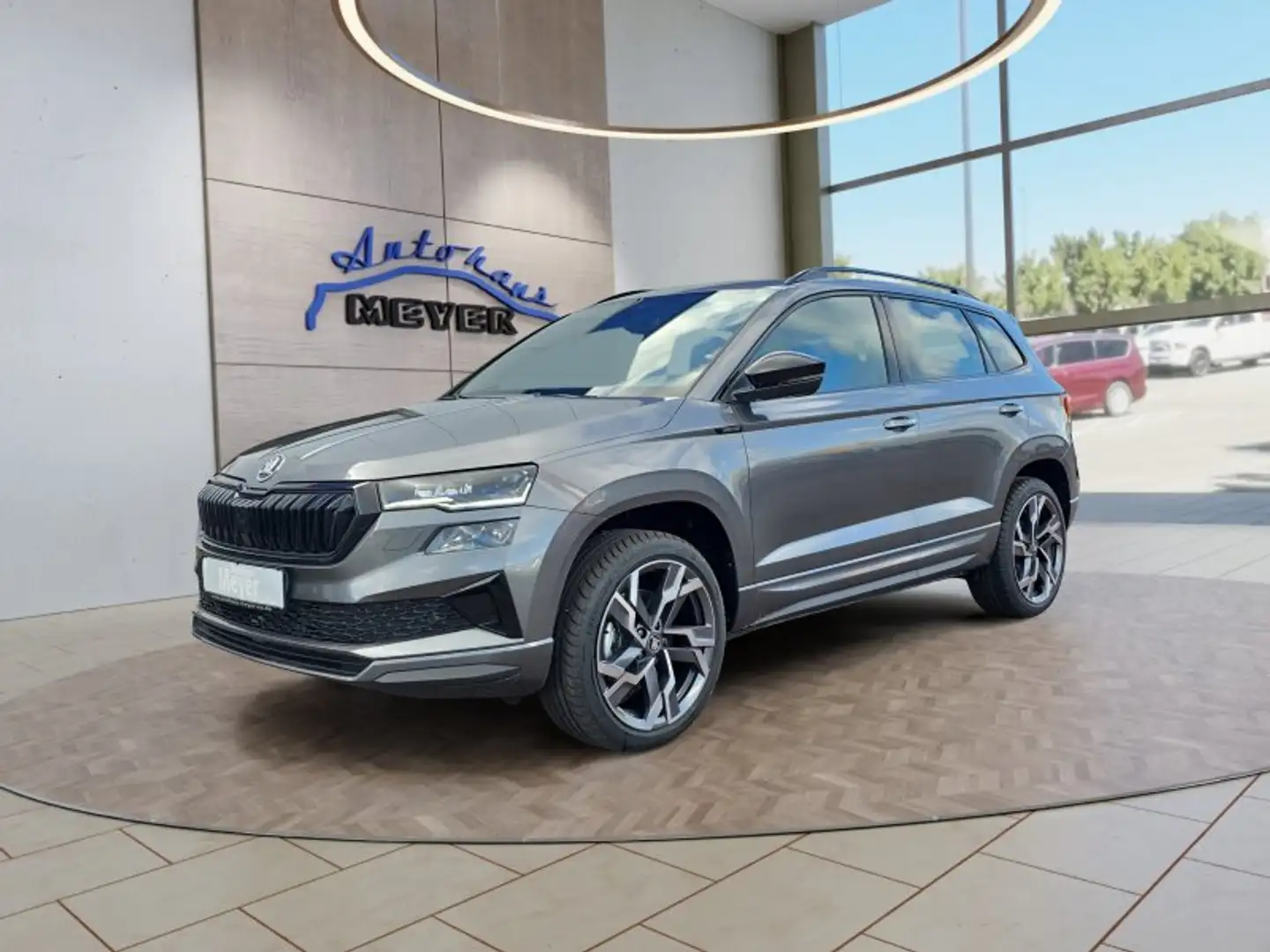 Skoda Karoq Sportline 2,0TDI DSG 4x4 aAHK/4*J.Gar/Matrix/Navi Gris - 1