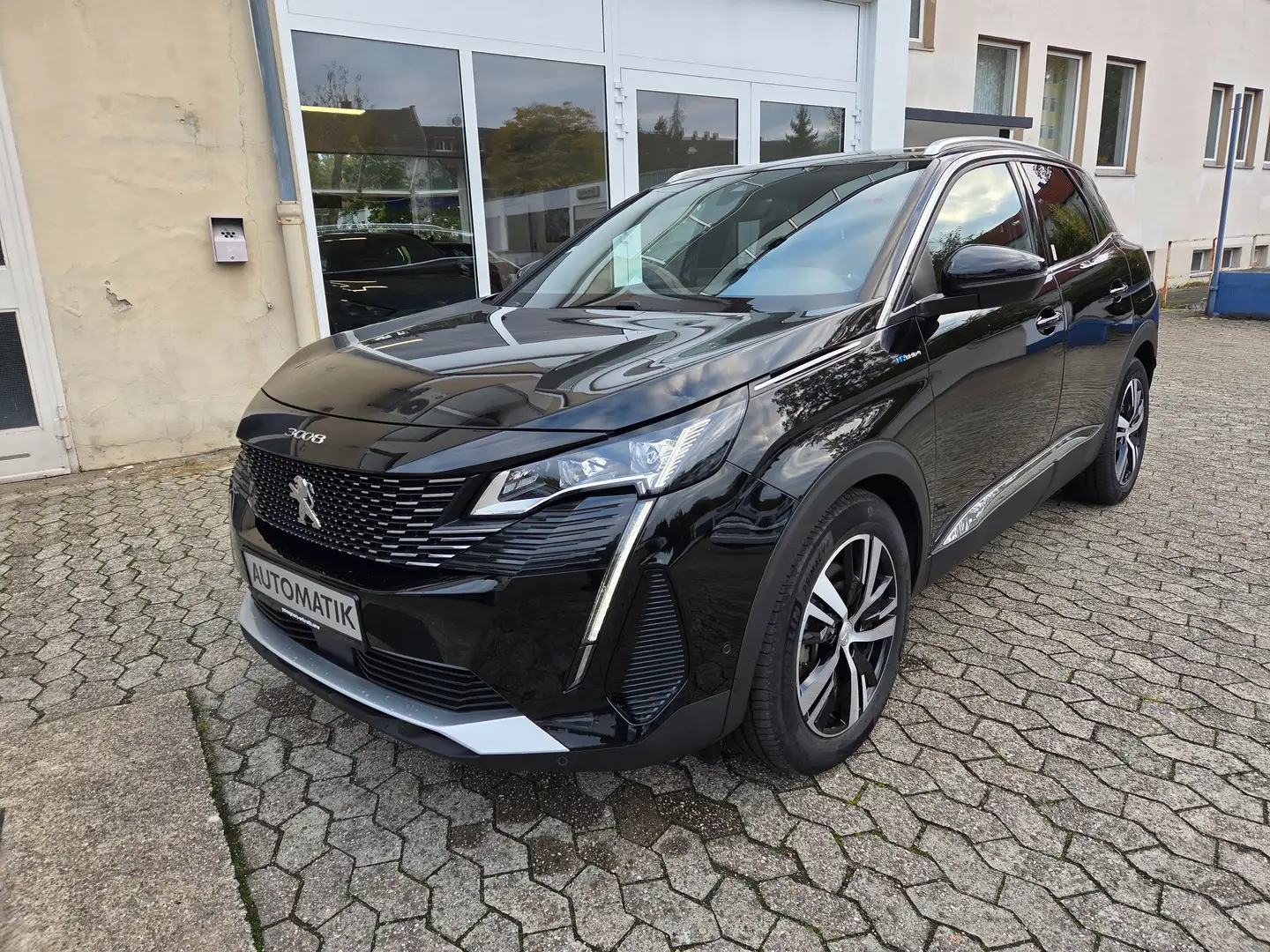 Peugeot 3008 Hybrid4 300 GT AUTOM. ACC NAV KAMERA StHeiz Schwarz - 1