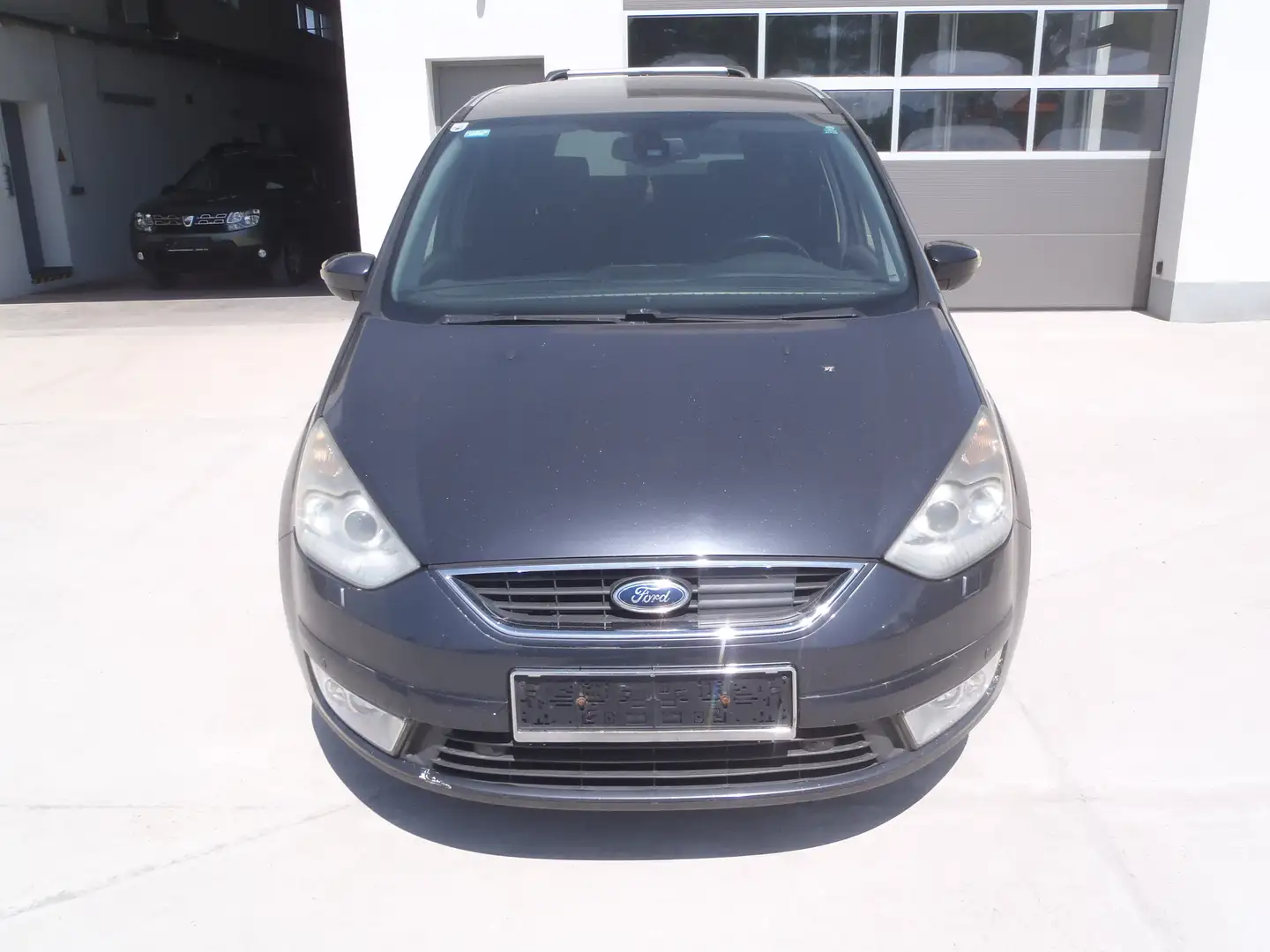 Ford Galaxy Galaxy Ghia 2,0 TDCi DPF Ghia Grau - 1