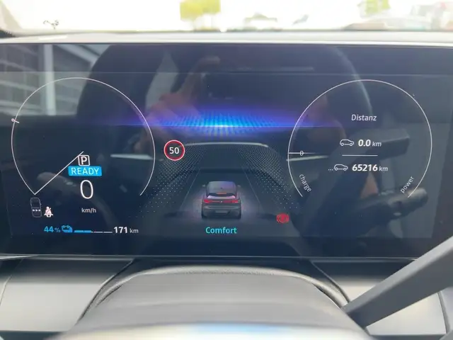 Renault Megane E-Tech view 13