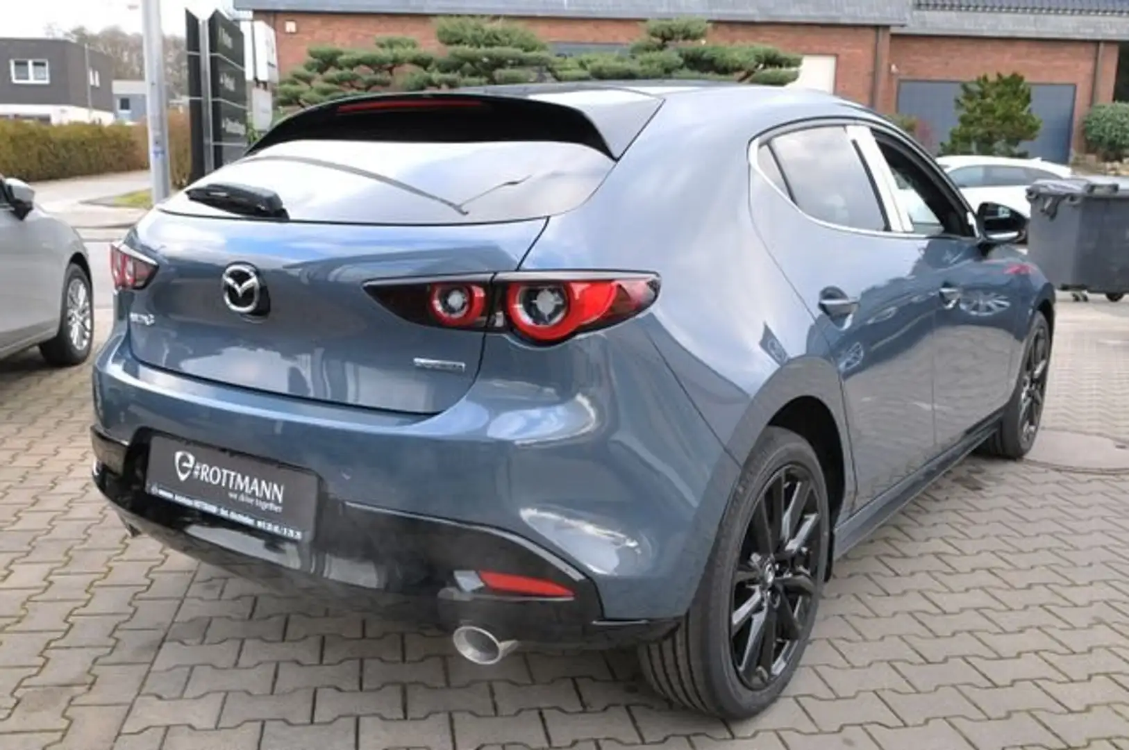 Mazda 3 2025 eSKYACTIV-X 2.0 AUTOM. EXCLUSIVE-LINE Grau - 2