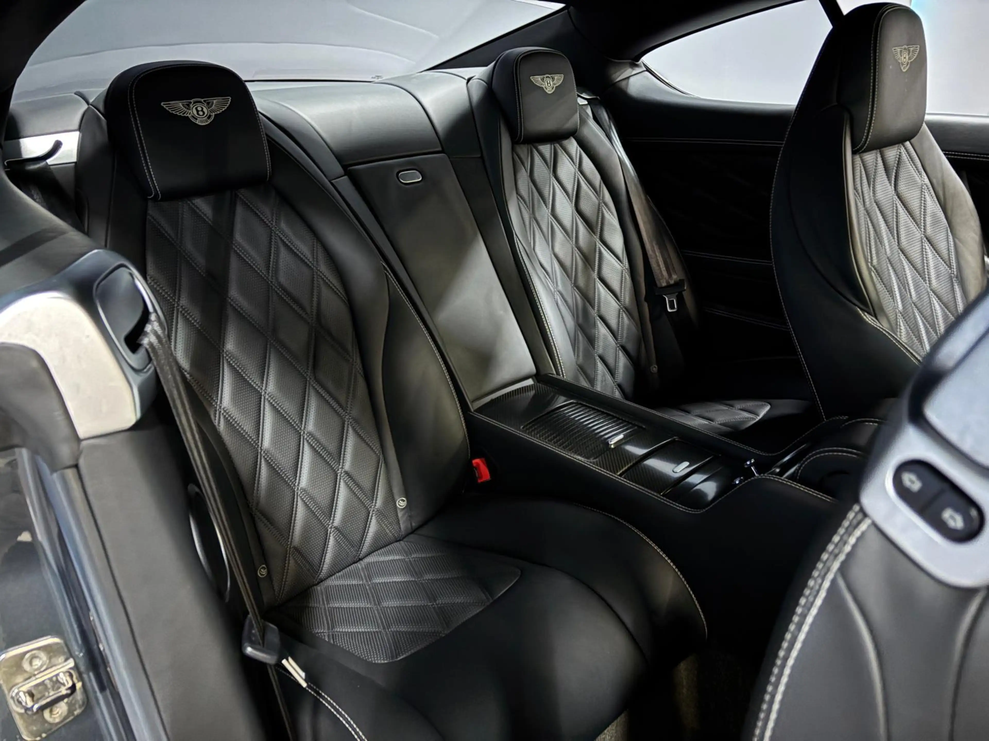Bentley Continental GT 6.0 W12 Speed — photo 21