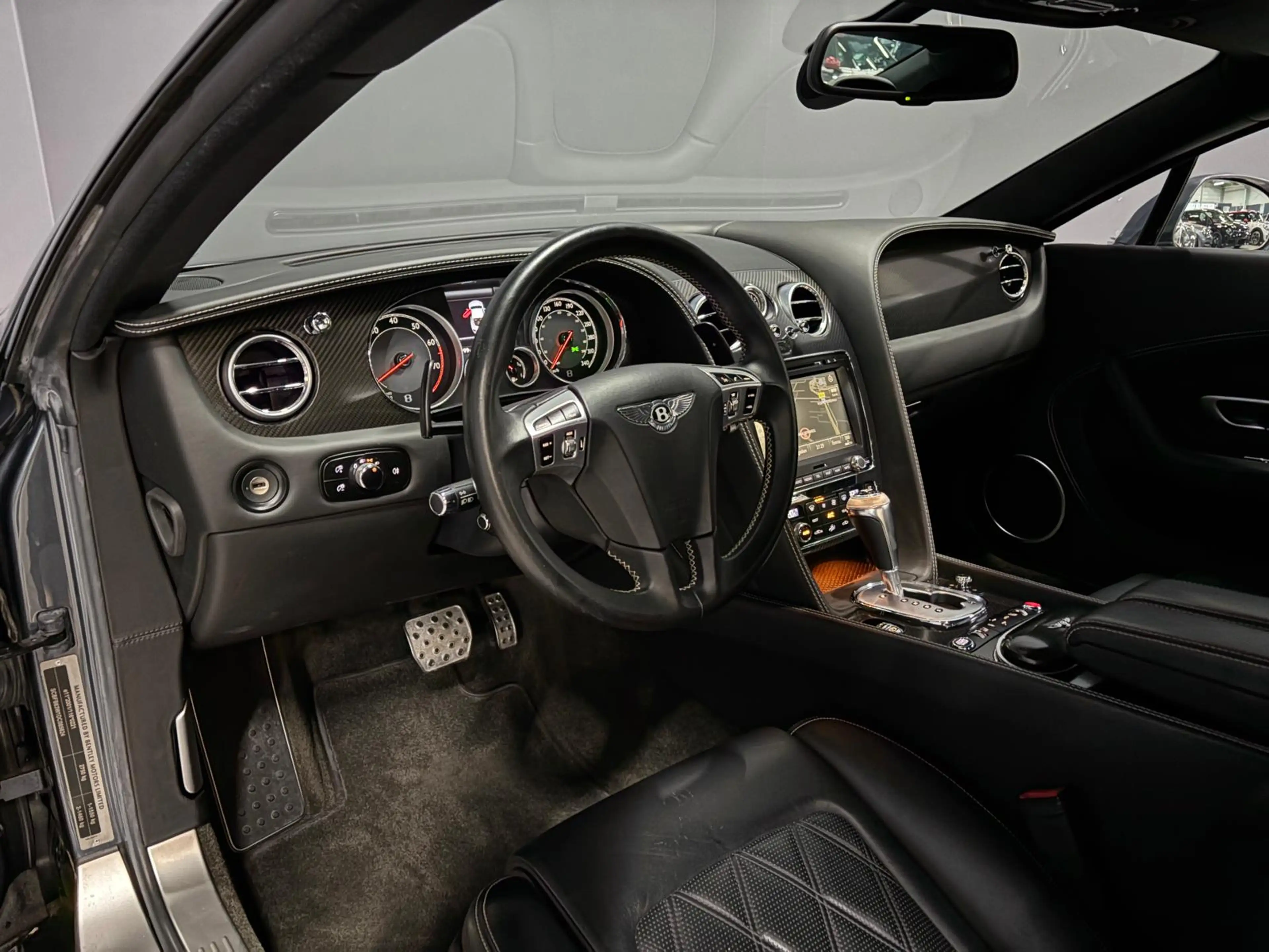 Bentley Continental GT 6.0 W12 Speed — photo 12