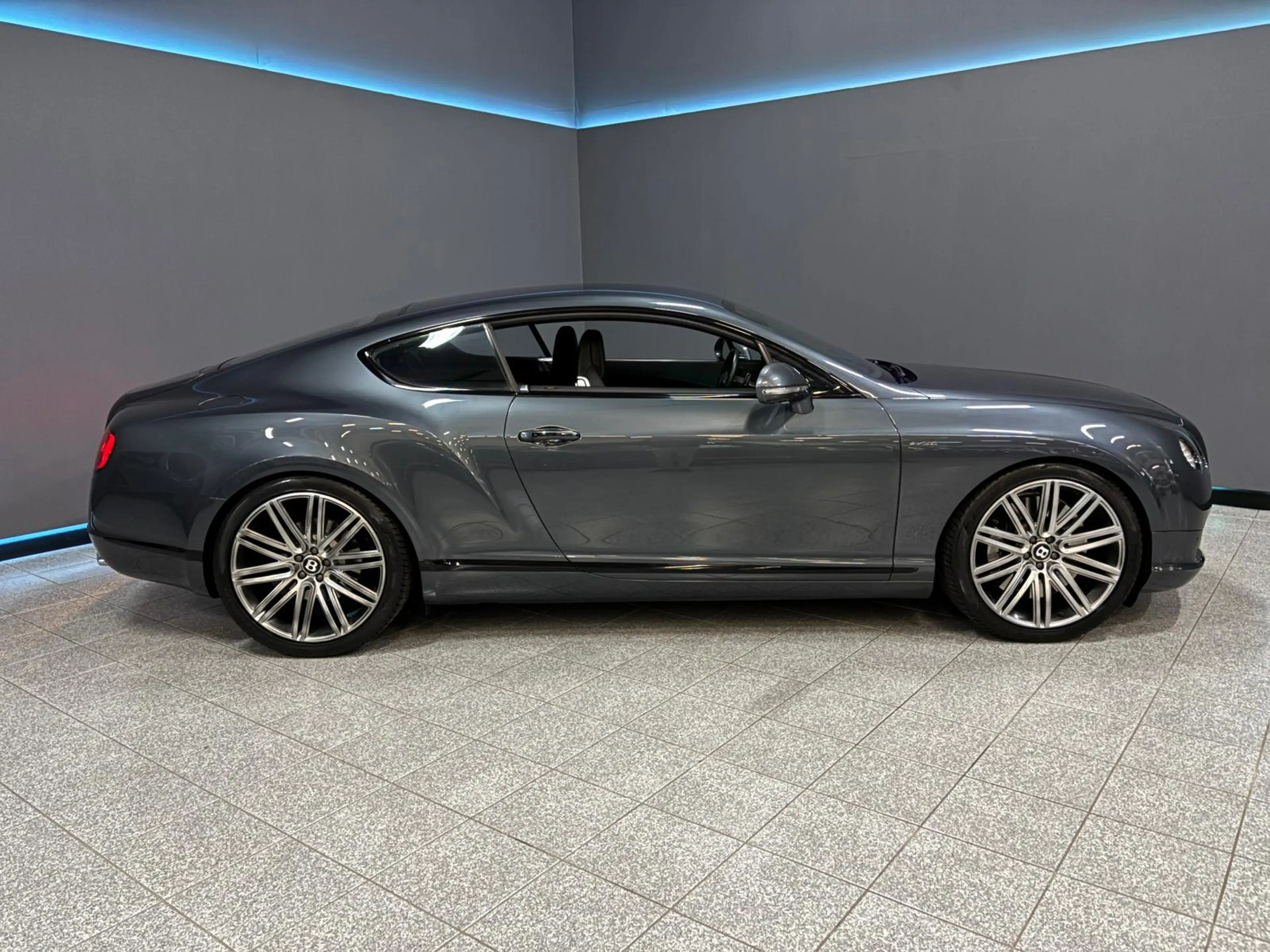 Bentley Continental GT 6.0 W12 Speed — photo 5