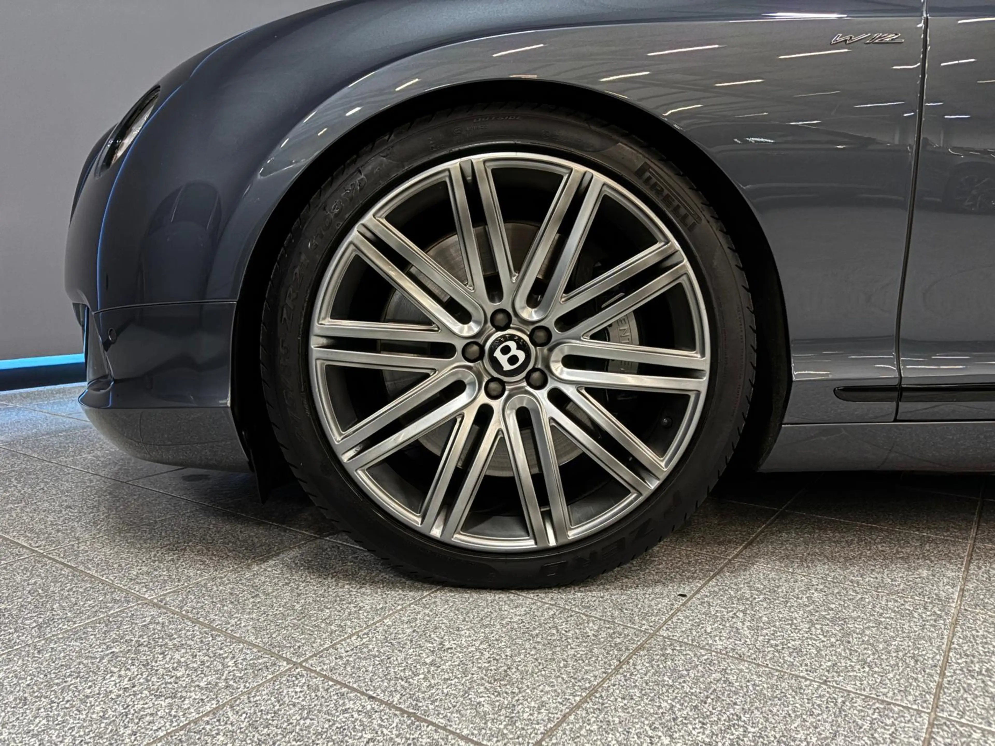 Bentley Continental GT 6.0 W12 Speed — photo 7
