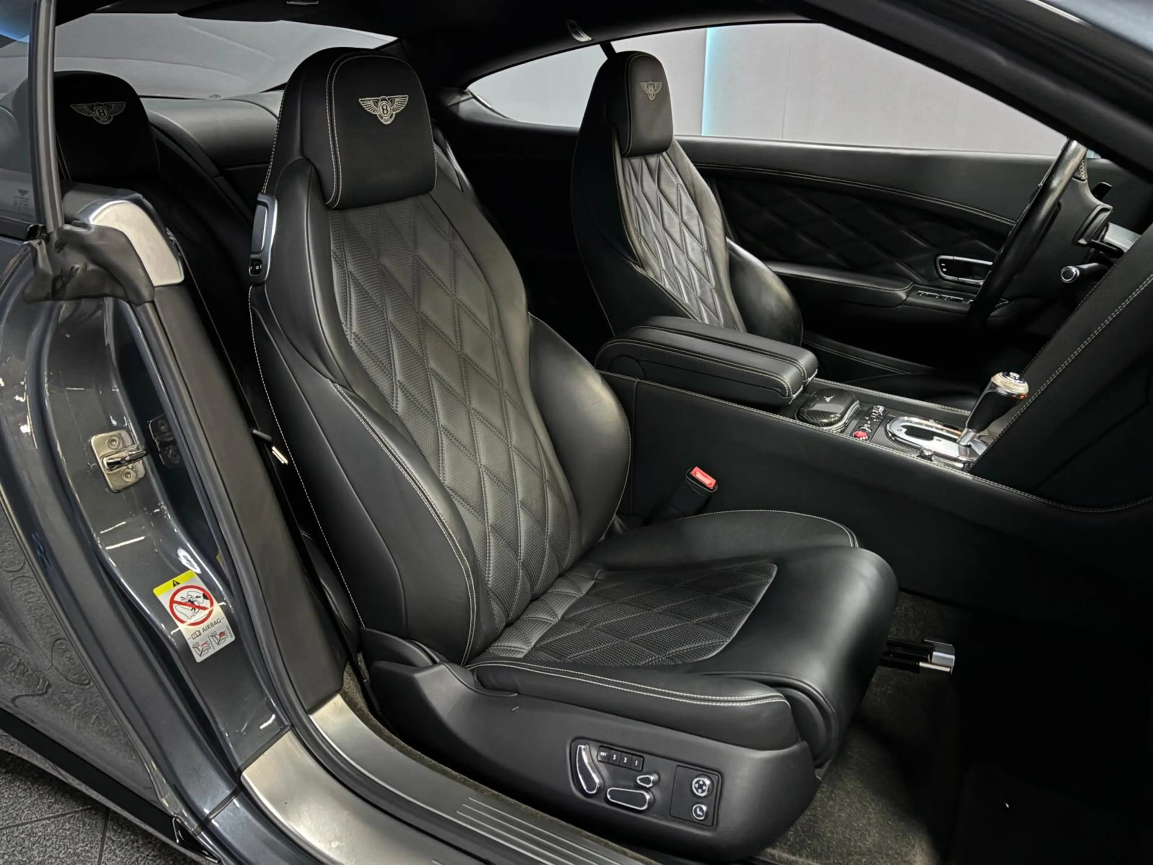 Bentley Continental GT 6.0 W12 Speed — photo 20