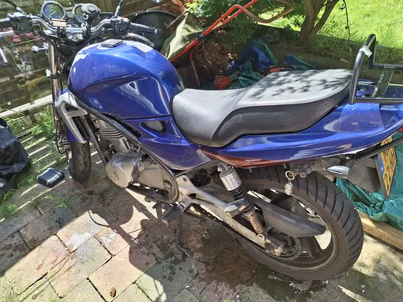 Kawasaki ER-5 - foto 7