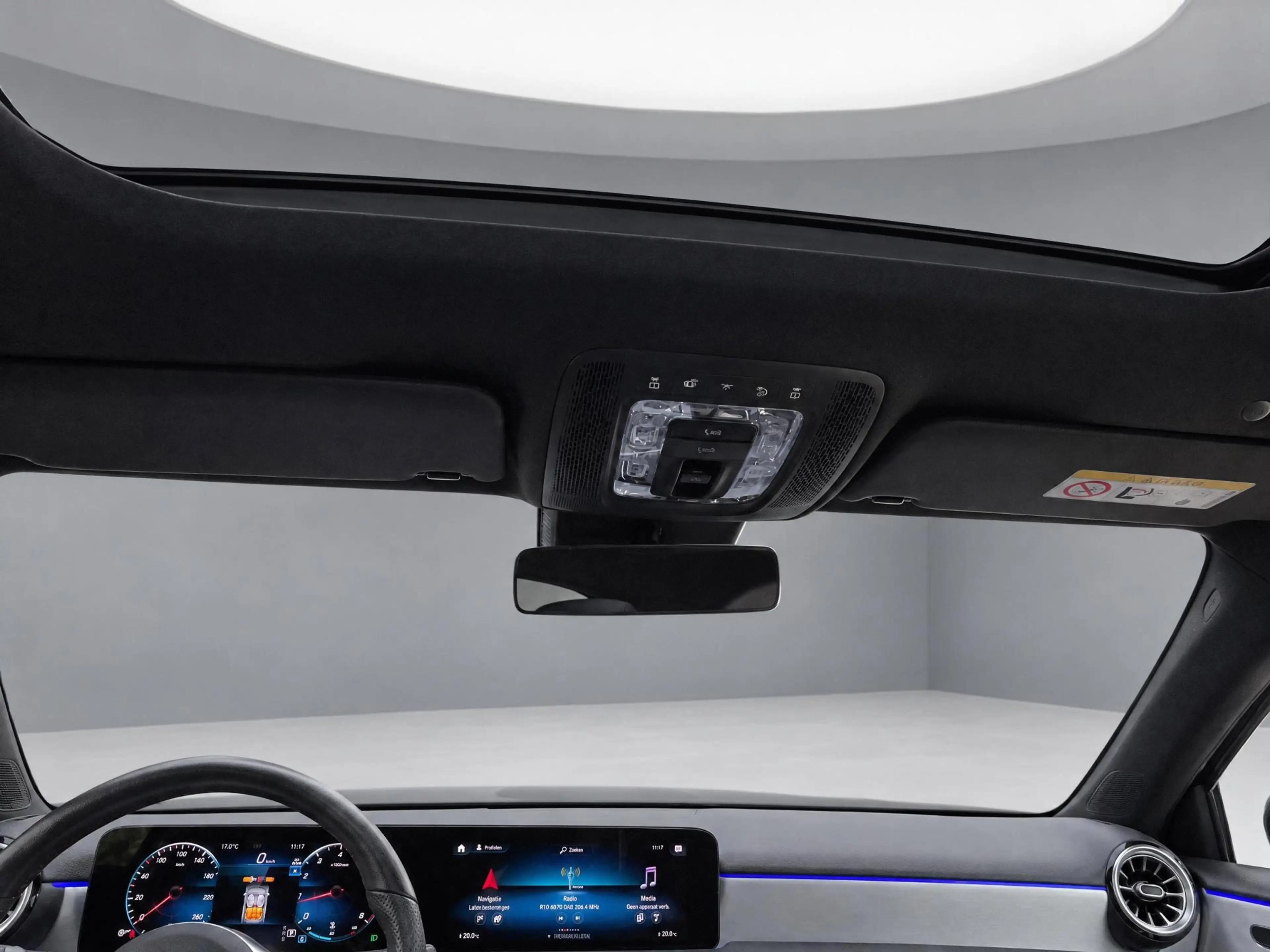 Mercedes-Benz A 180 AMG Line | Panoramadak | Sfeerverlichting | — photo 6