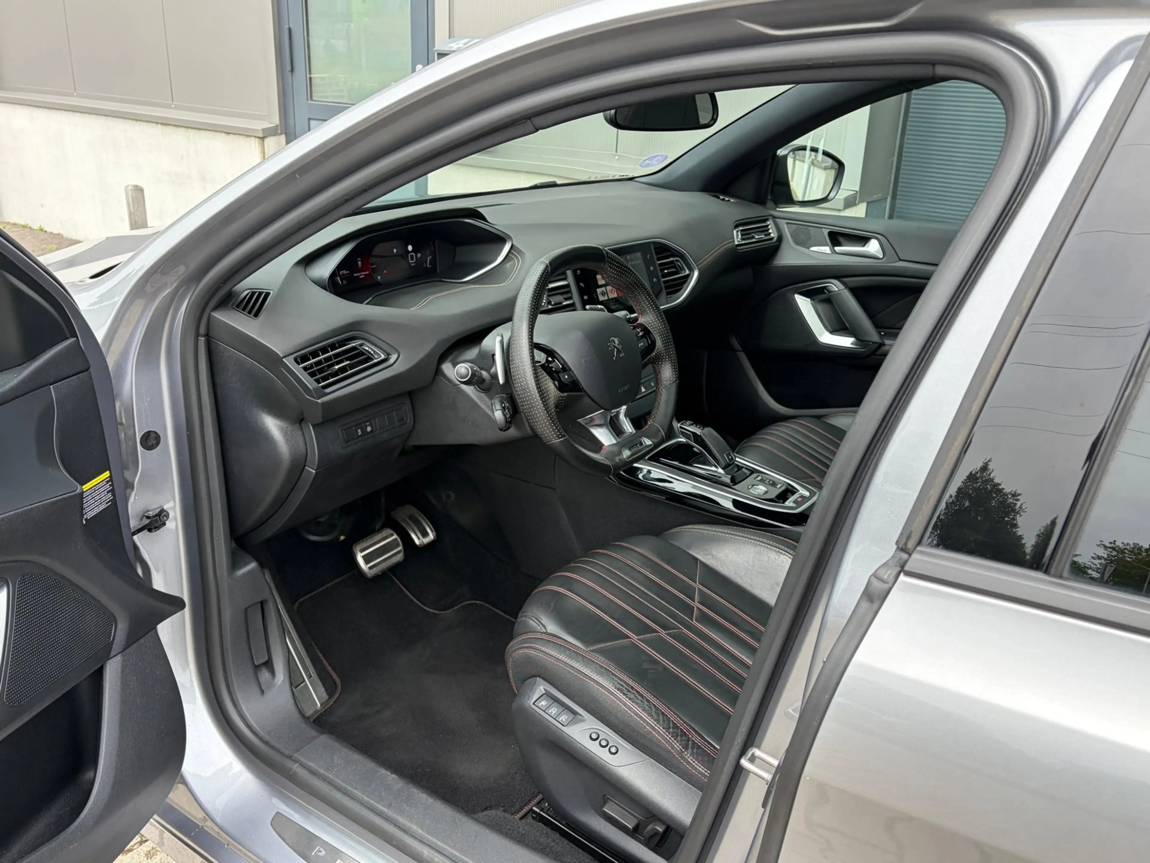 Peugeot 308 SW 1.2 PureTech GT BLACK PACK|AUTOMAAT|LEER|STOELV — photo 15